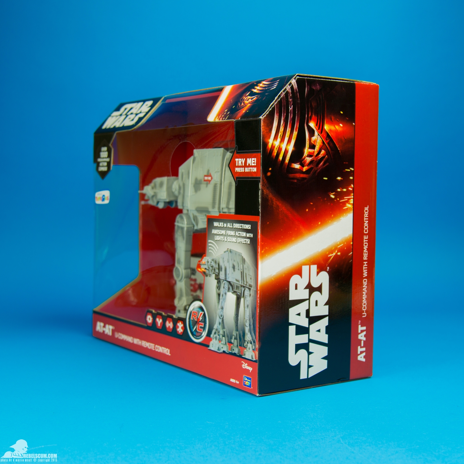 AT-AT-Thinkway-Toys-Star-Wars-The-Force-Awakens-011.jpg