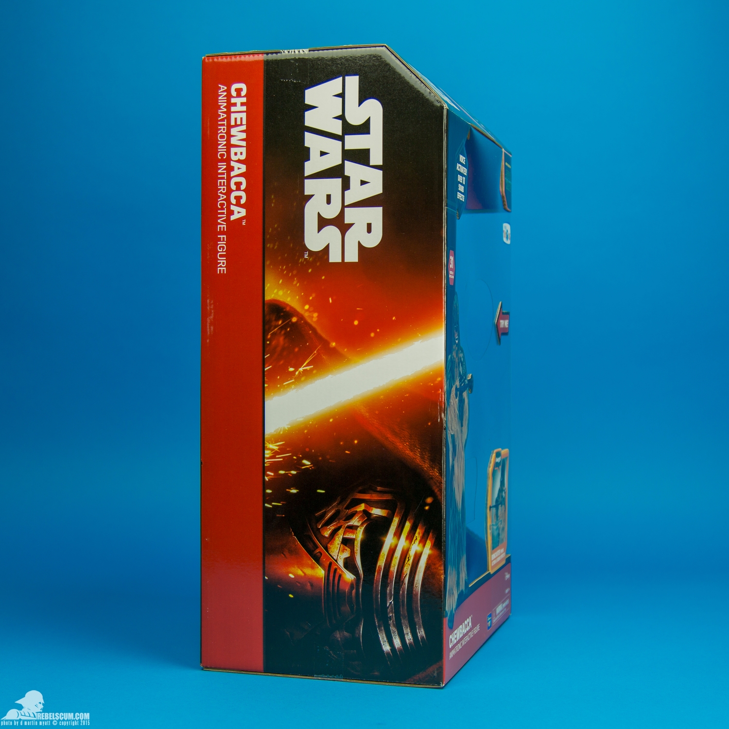 Chewbacca-Thinkway-Toys-Star-Wars-The-Force-Awakens-008.jpg