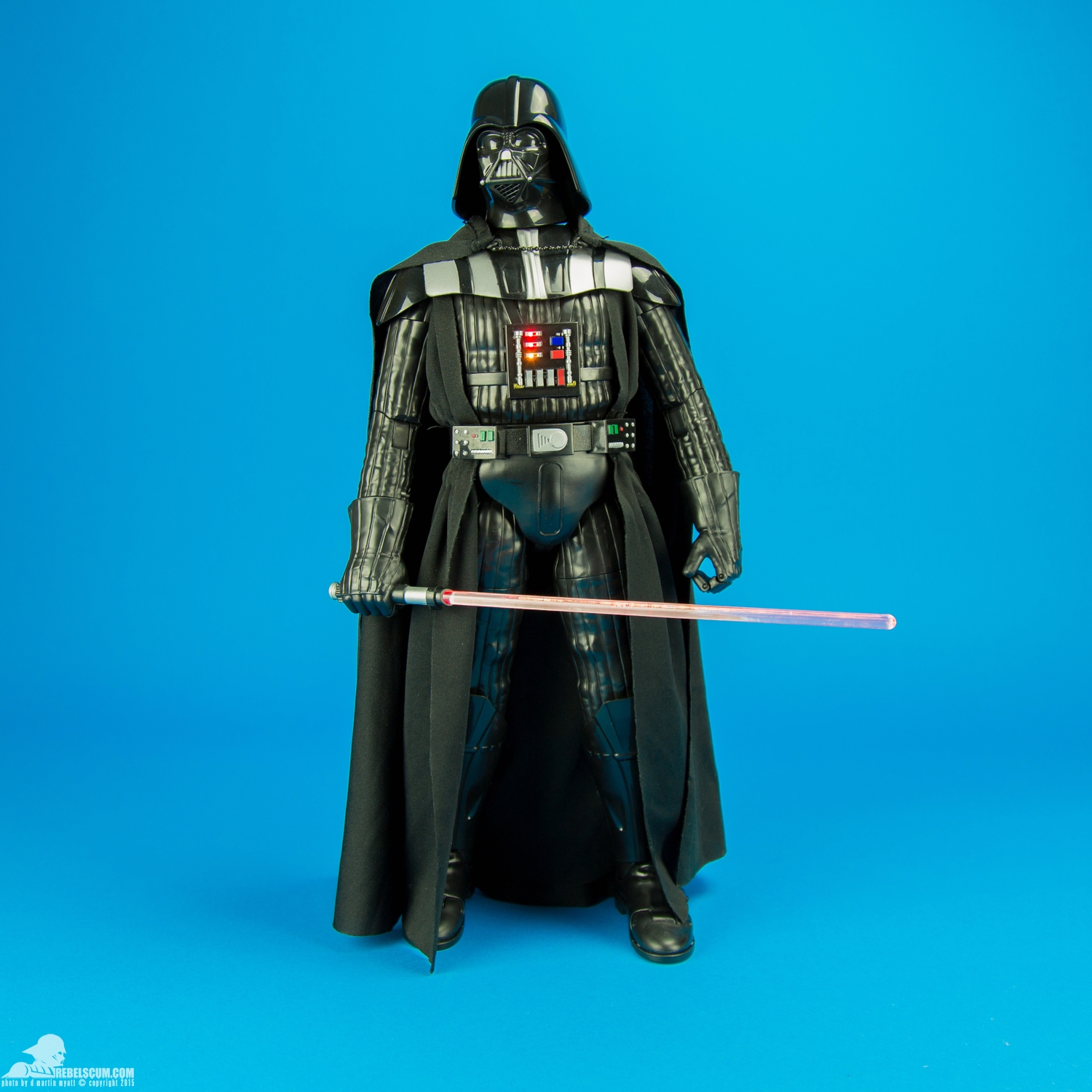 Darth-Vader-Thinkway-Toys-Star-Wars-The-Force-Awakens-001.jpg