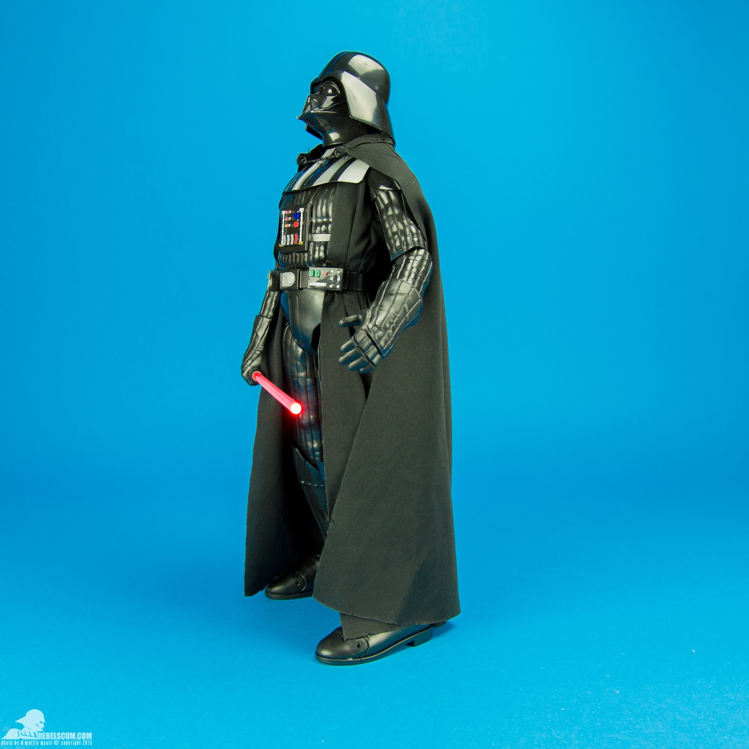 Darth-Vader-Thinkway-Toys-Star-Wars-The-Force-Awakens-003.jpg