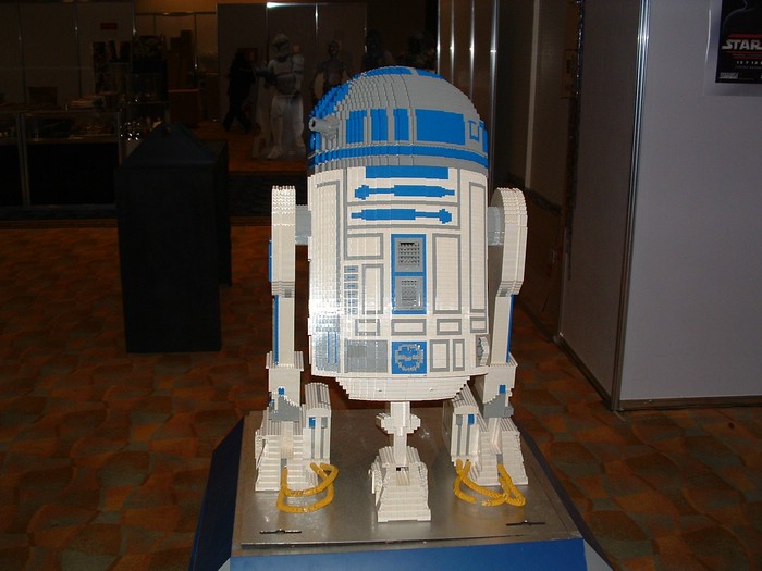 Giant LEGO R2-D2