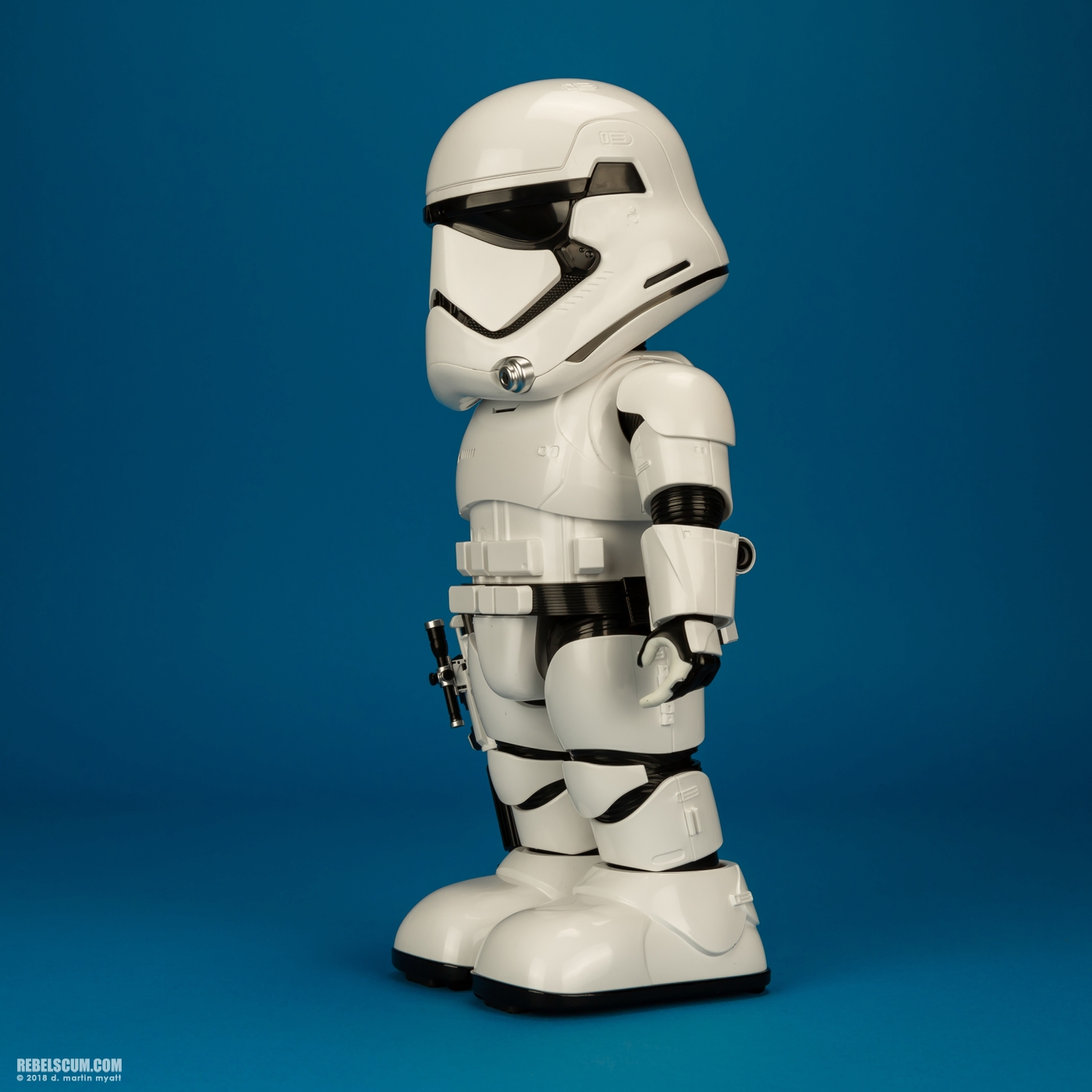 First-Order-Stormtrooper-Robot-Ubtech-003.jpg