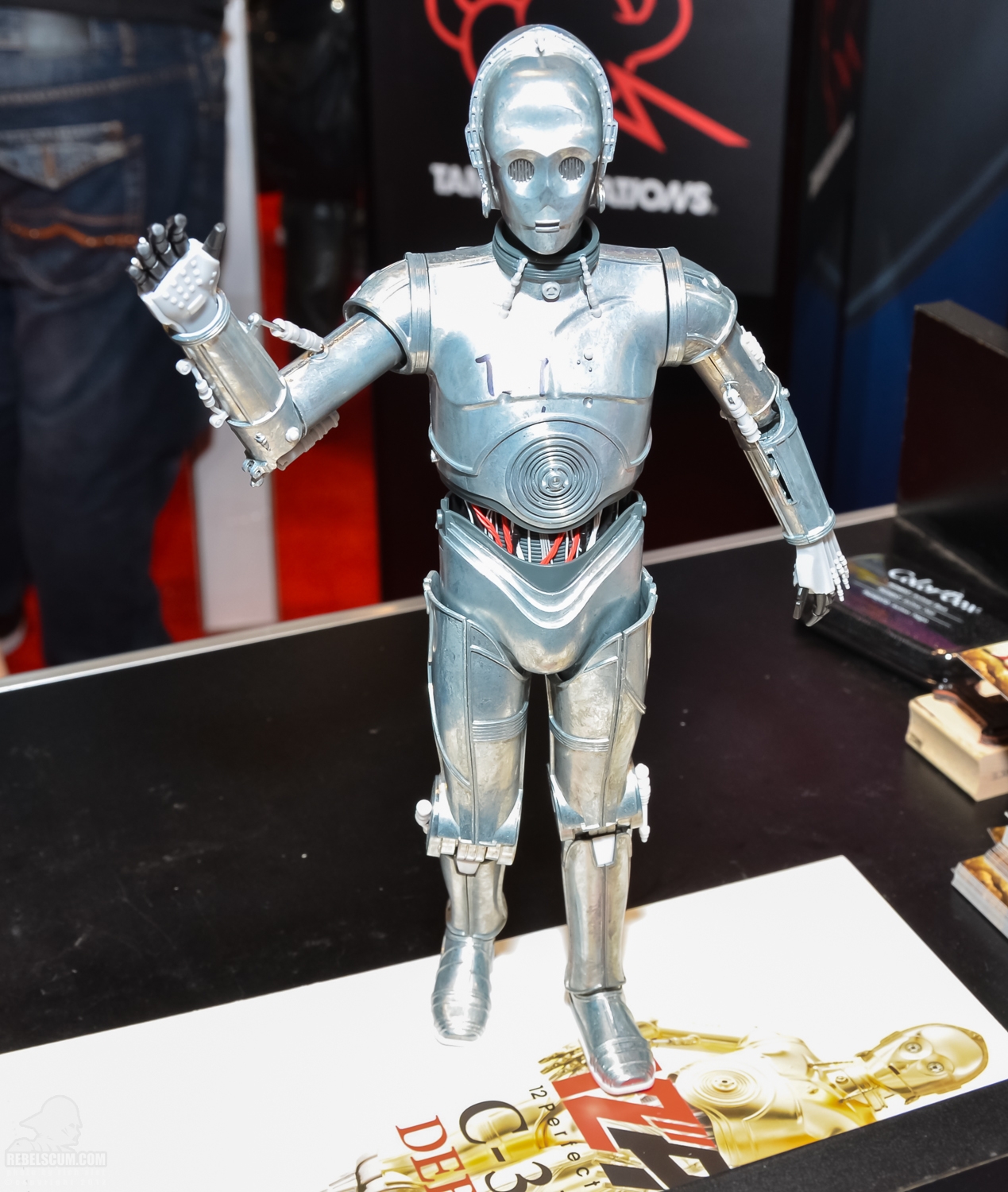 Tamashii_Nations_C-3PO_R2-D2_NYCC-03.jpg