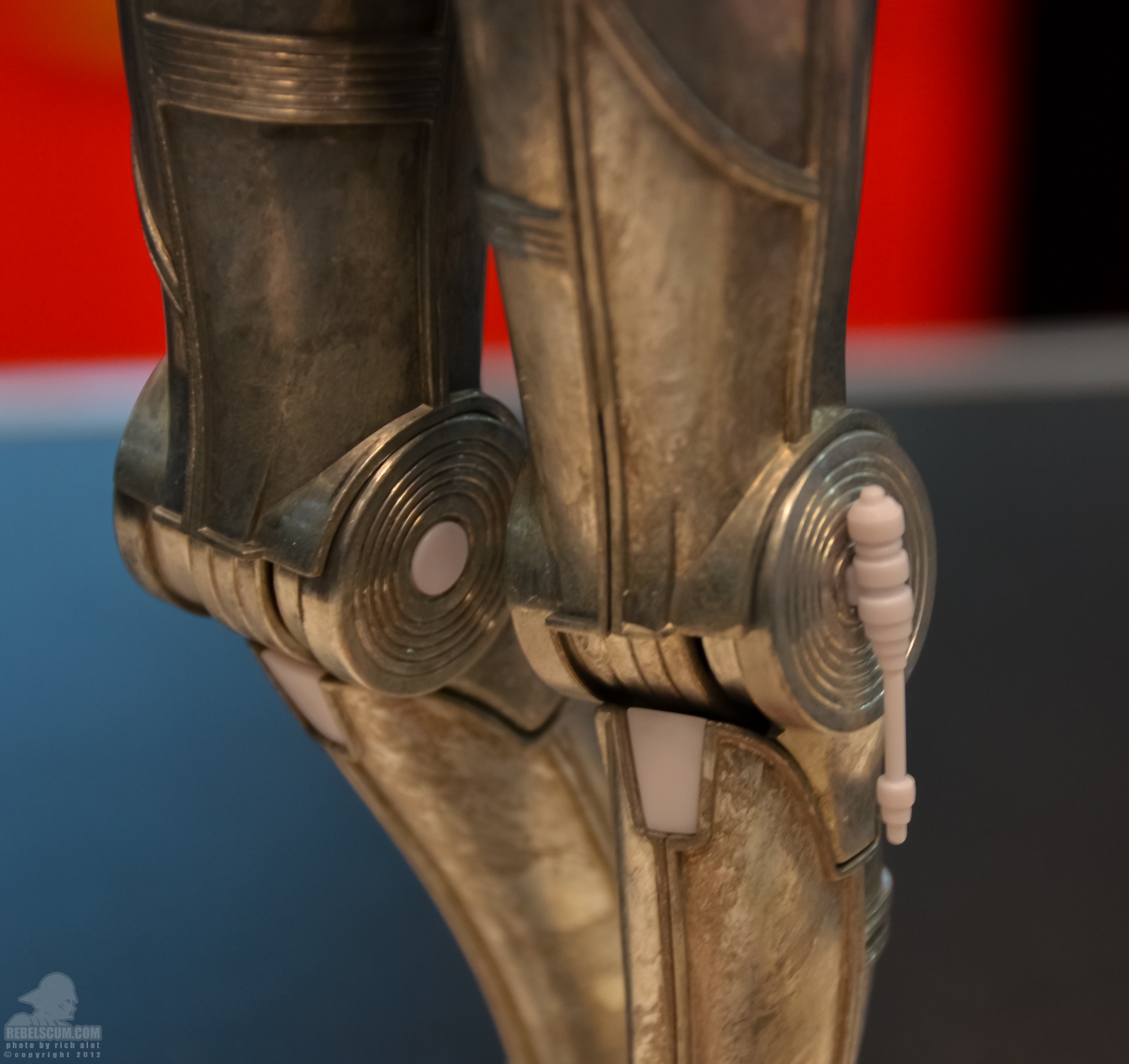 Tamashii_Nations_C-3PO_R2-D2_NYCC-06.jpg