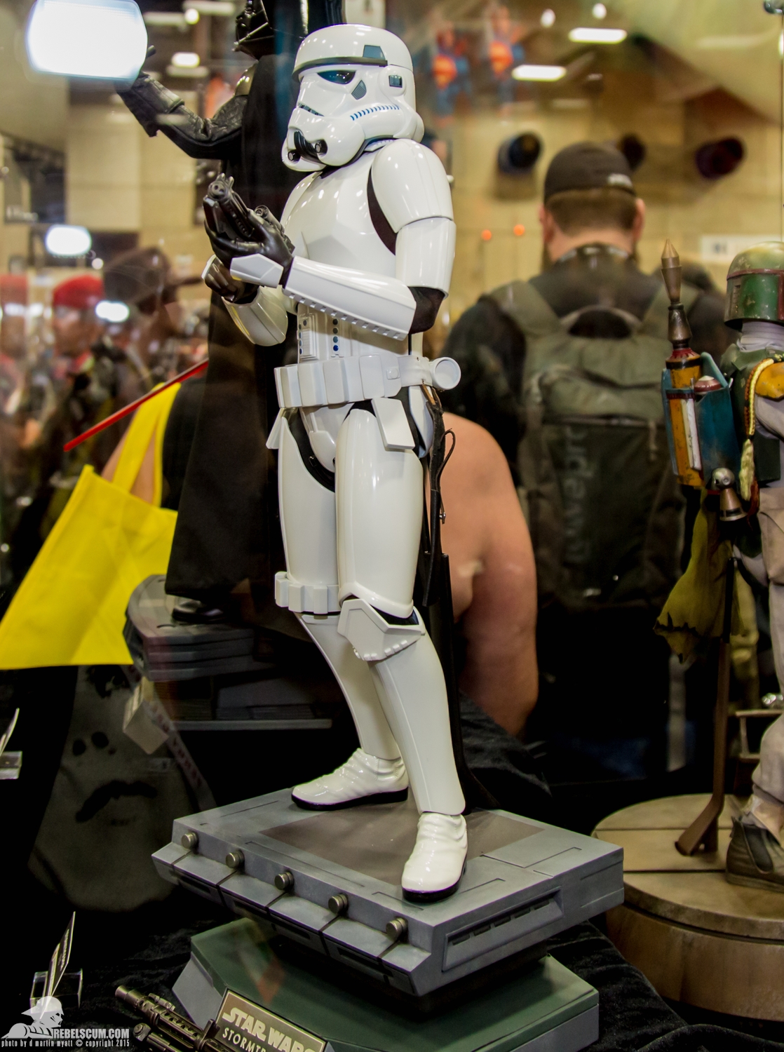 Hot-Toys-Display-2015-San-Diego-Comic-Con-SDCC-061.jpg