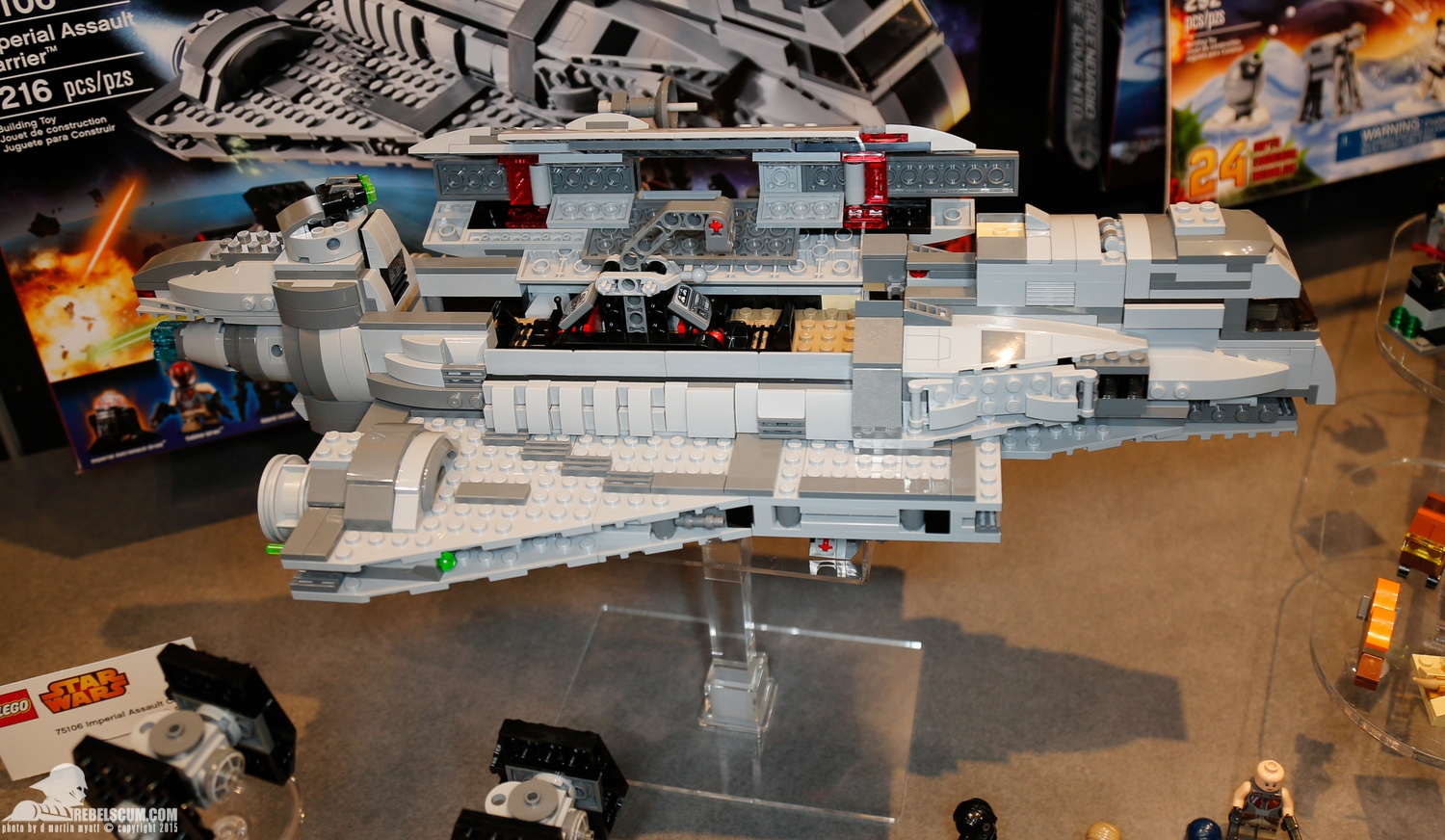 2015-International-Toy-Fair-Star-Wars-Lego-102.jpg