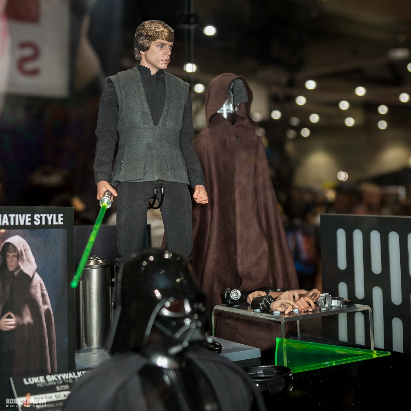 San-Diego-Comic-Con-2017-Hot-Toys-Star-Wars-104.jpg