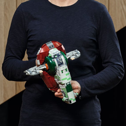 Michael Lee Stockwell shows off LEGO Star Wars 75243 Slave I set