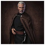 Count-Dooku-Hot-Toys-Final-Photography-060.jpg