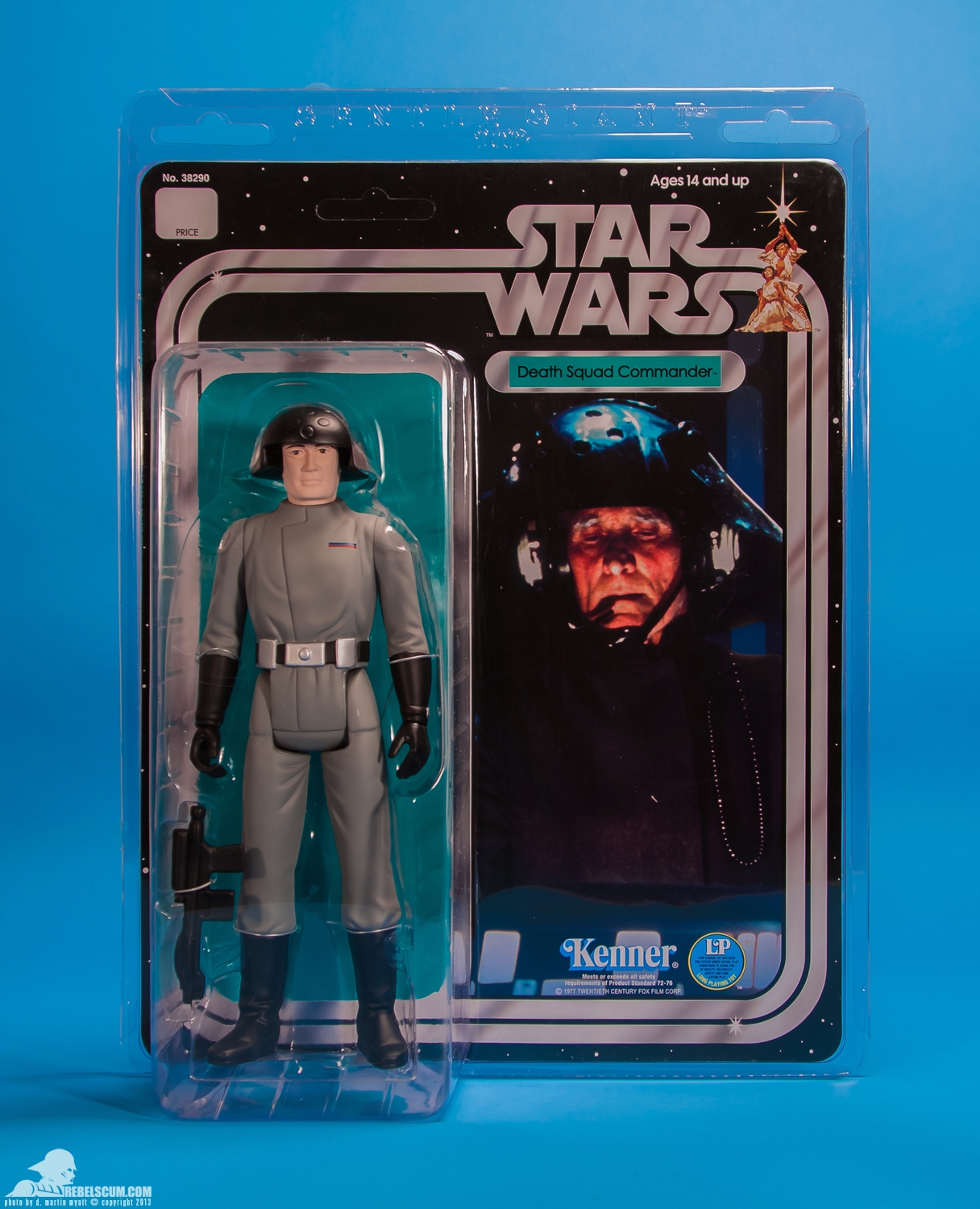 Death-Squad-Commander-Jumbo-Kenner-Gentle-Giant-012.jpg