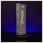 Han-Solo-in-Carbonite-Collectors-Gallery-statue-Gentle-Giant-002.jpg