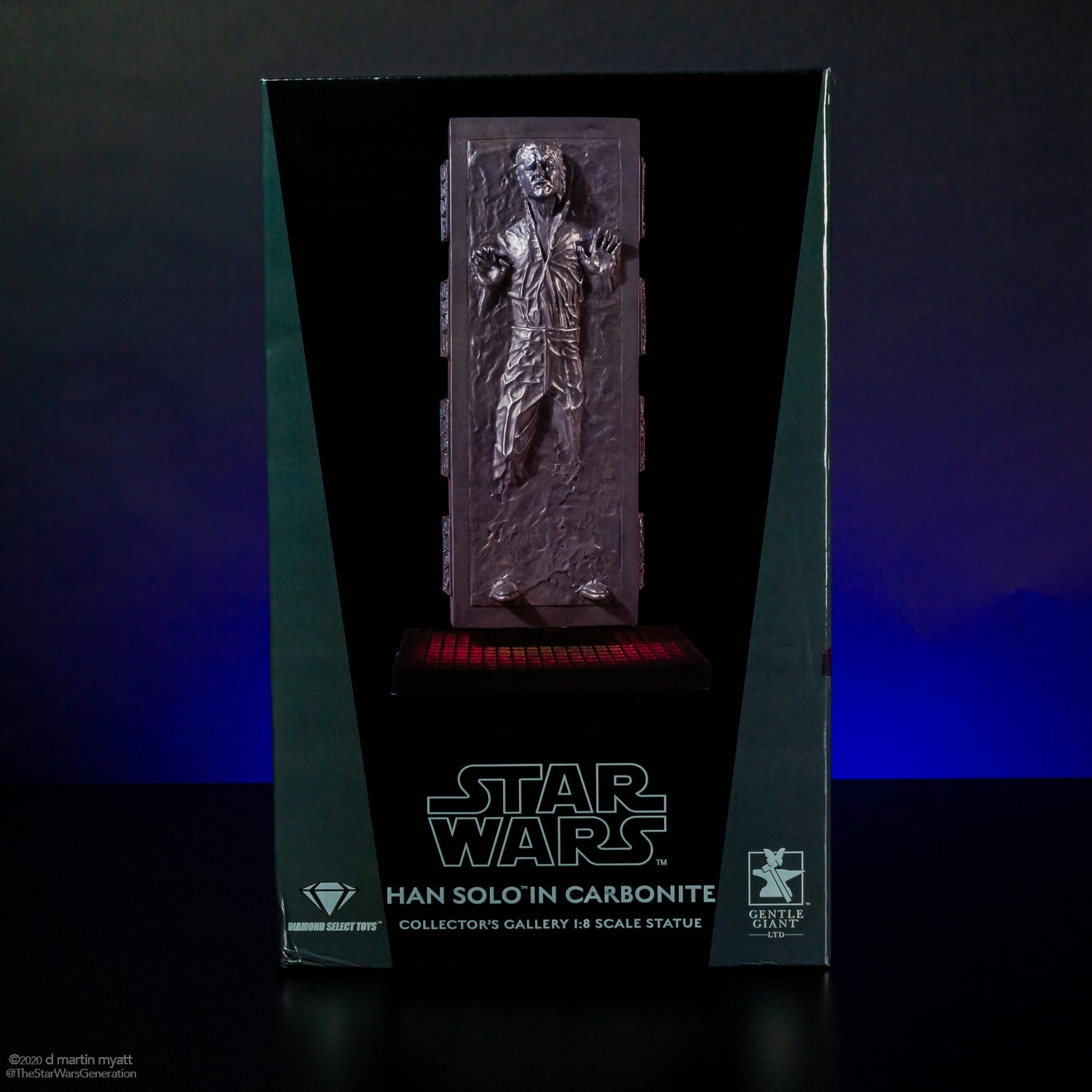 Han-Solo-in-Carbonite-Collectors-Gallery-statue-Gentle-Giant-009.jpg