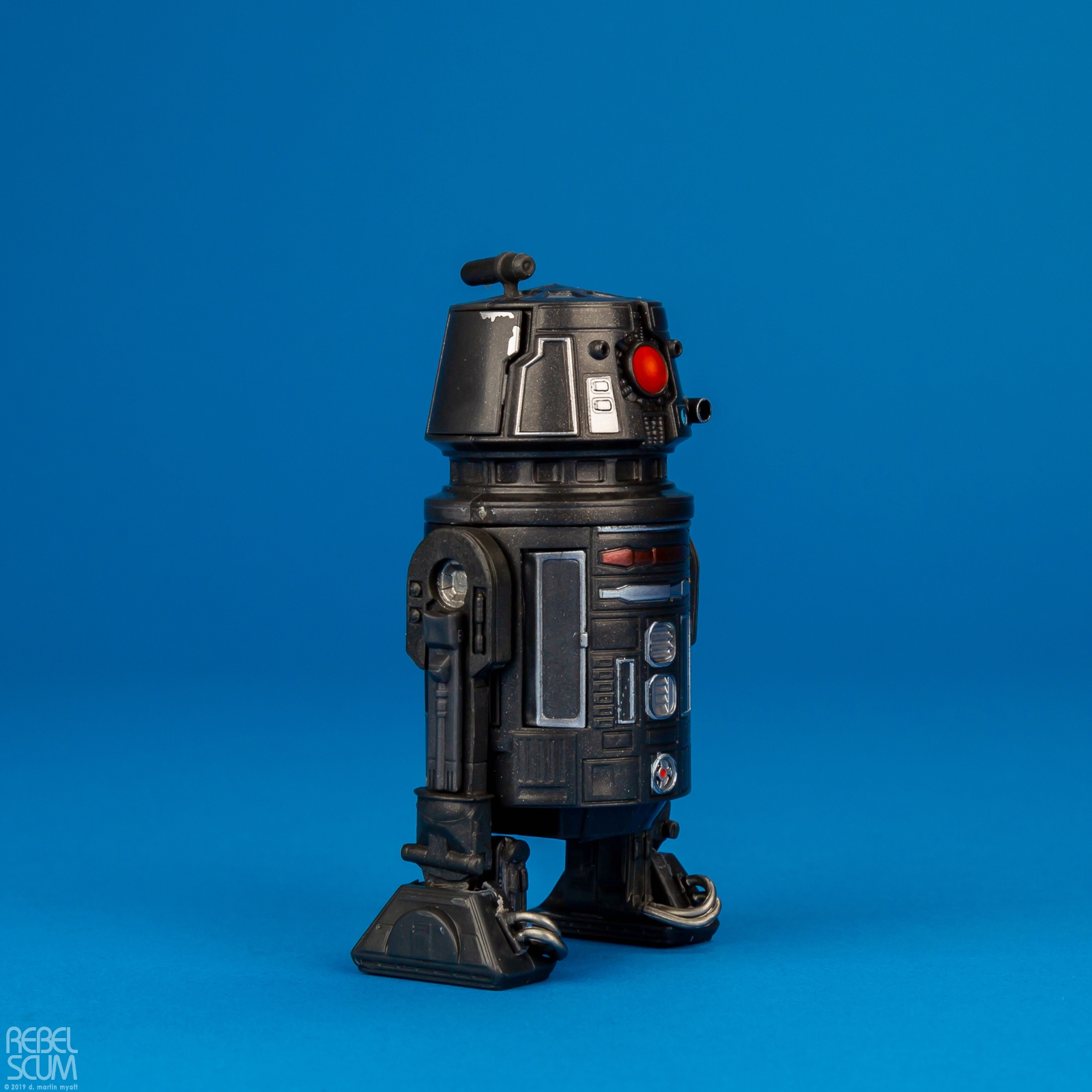 BT-1-BEETEE-88-Star-Wars-The-Black-Series-Hasbro-002.jpg