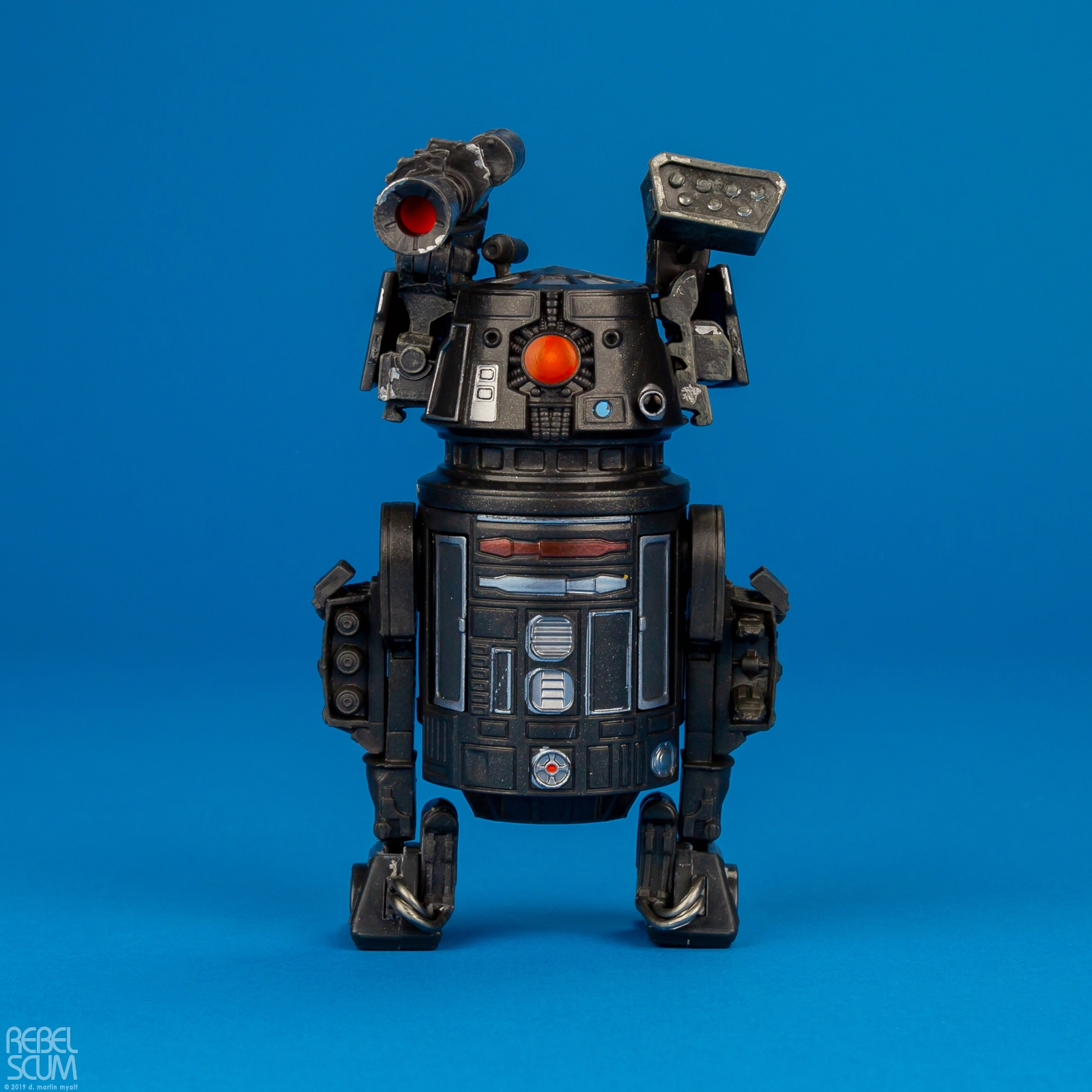 BT-1-BEETEE-88-Star-Wars-The-Black-Series-Hasbro-005.jpg