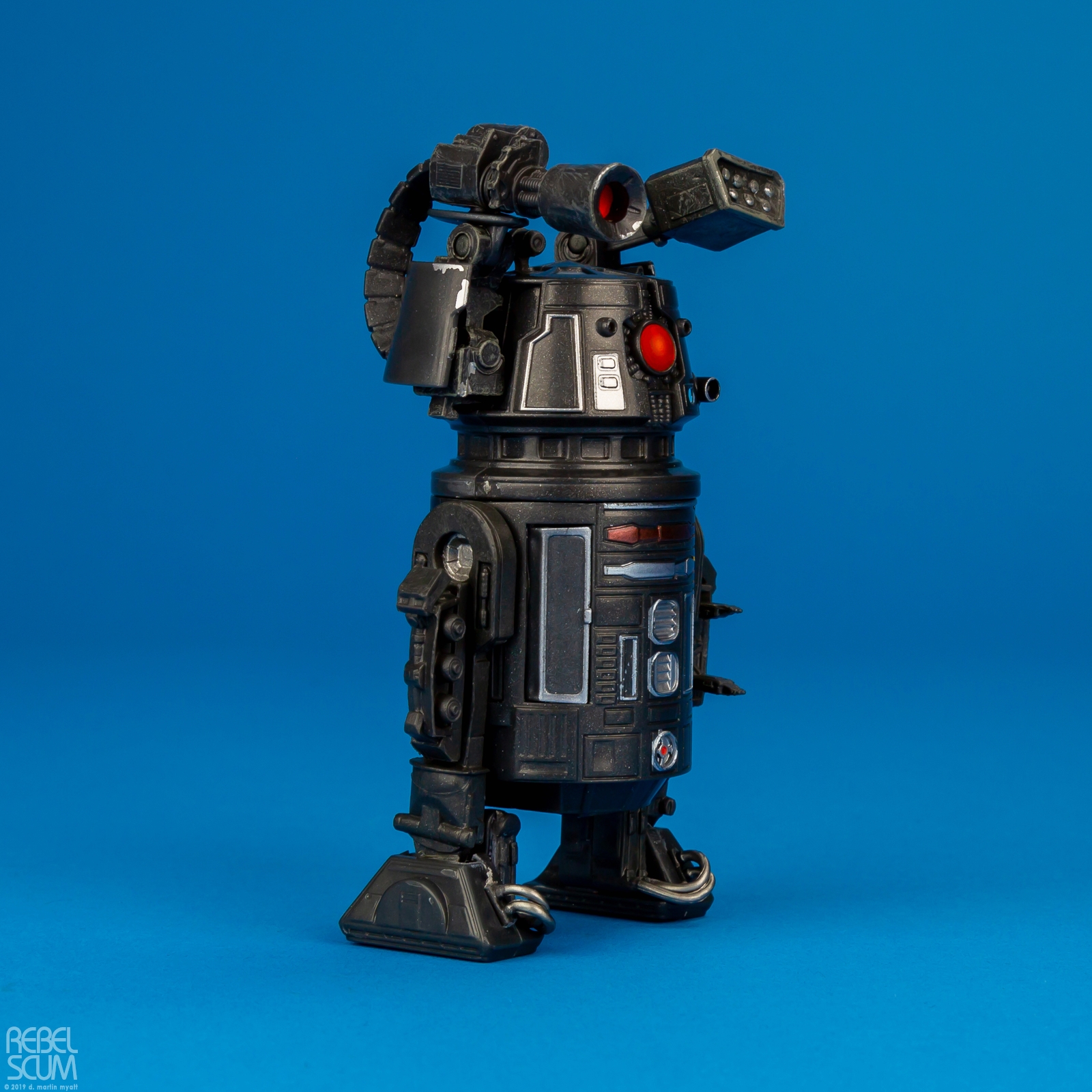 BT-1-BEETEE-88-Star-Wars-The-Black-Series-Hasbro-006.jpg