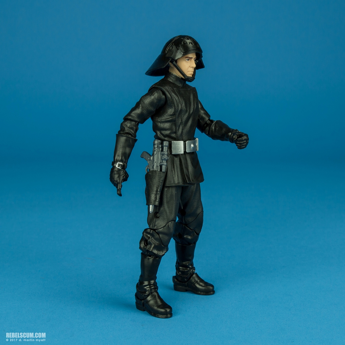 Death-Squad-Commander-The-Black-Series-40th-Anniversary-006.jpg