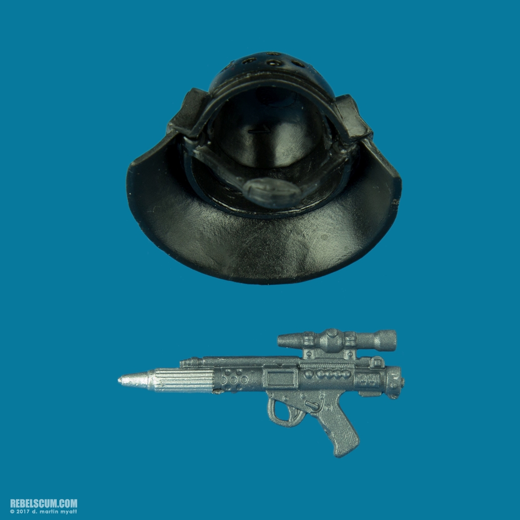 Death-Squad-Commander-The-Black-Series-40th-Anniversary-009.jpg
