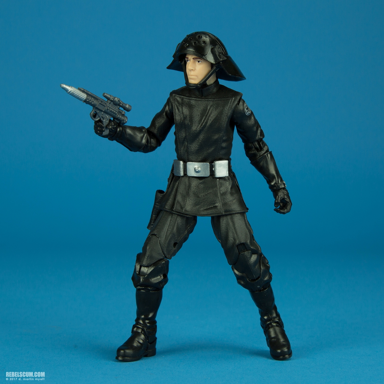 Death-Squad-Commander-The-Black-Series-40th-Anniversary-011.jpg