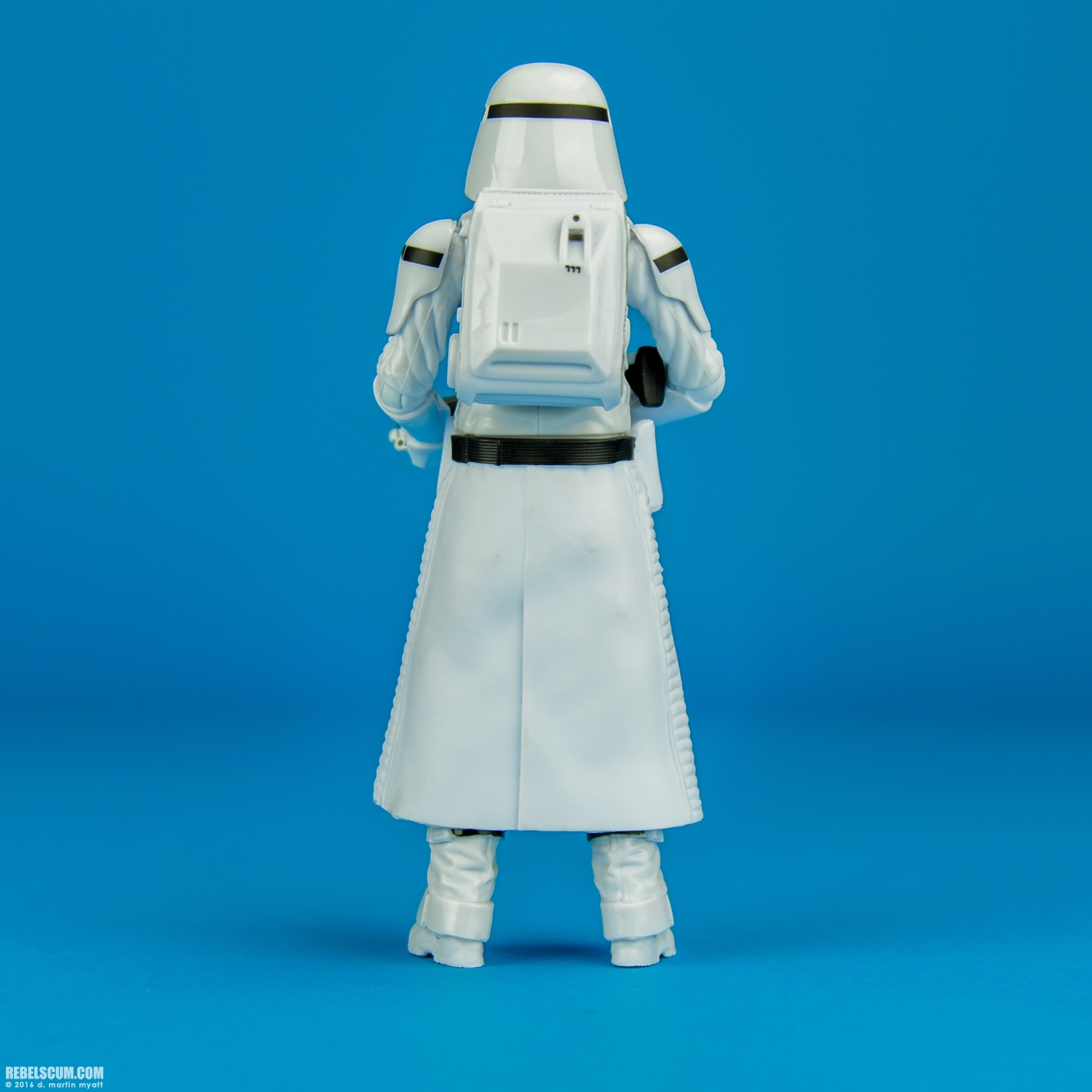 First-Order-Snowtrooper-12-The-Black-Series-6-inch-Hasbro-008.jpg