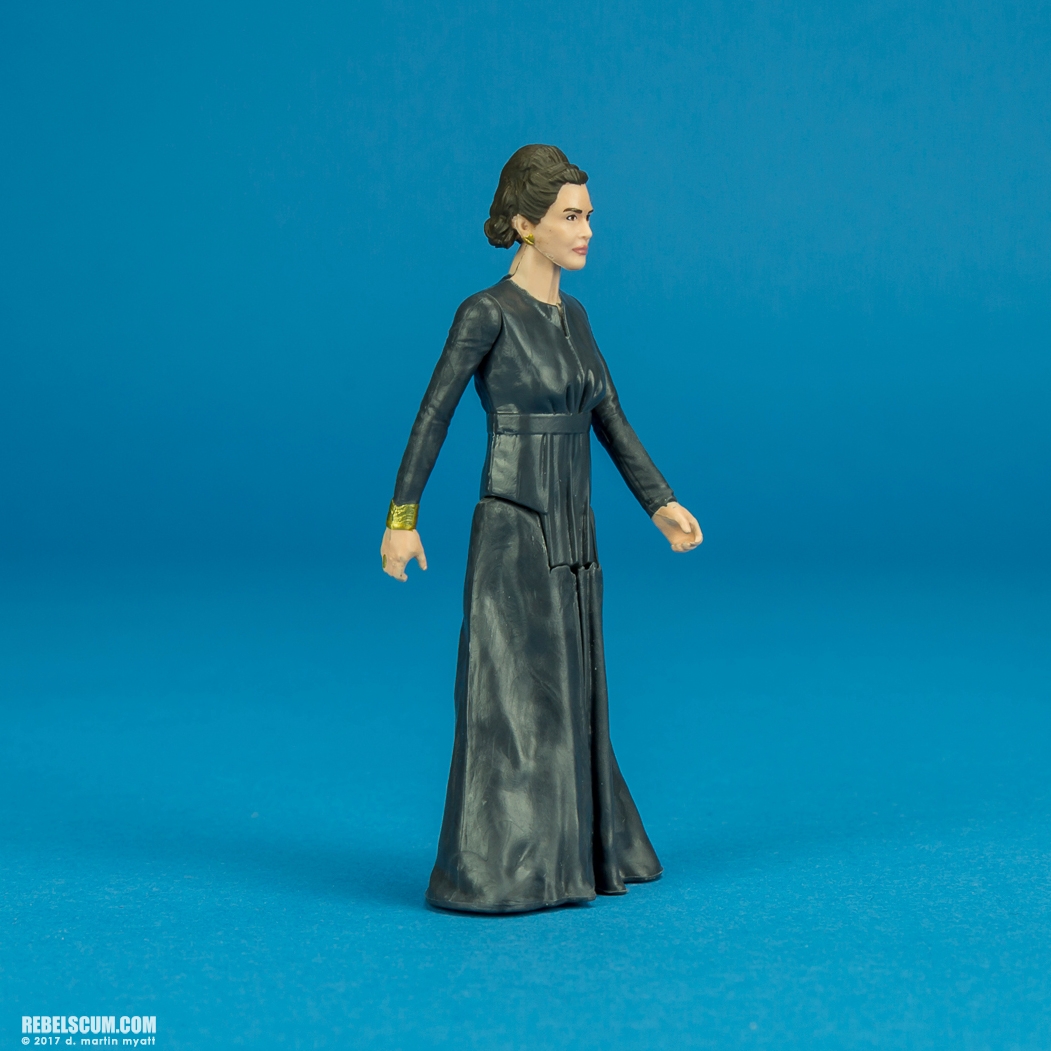 General-Leia-Organa-The-Last-Jedi-Universe-Hasbro-006.jpg