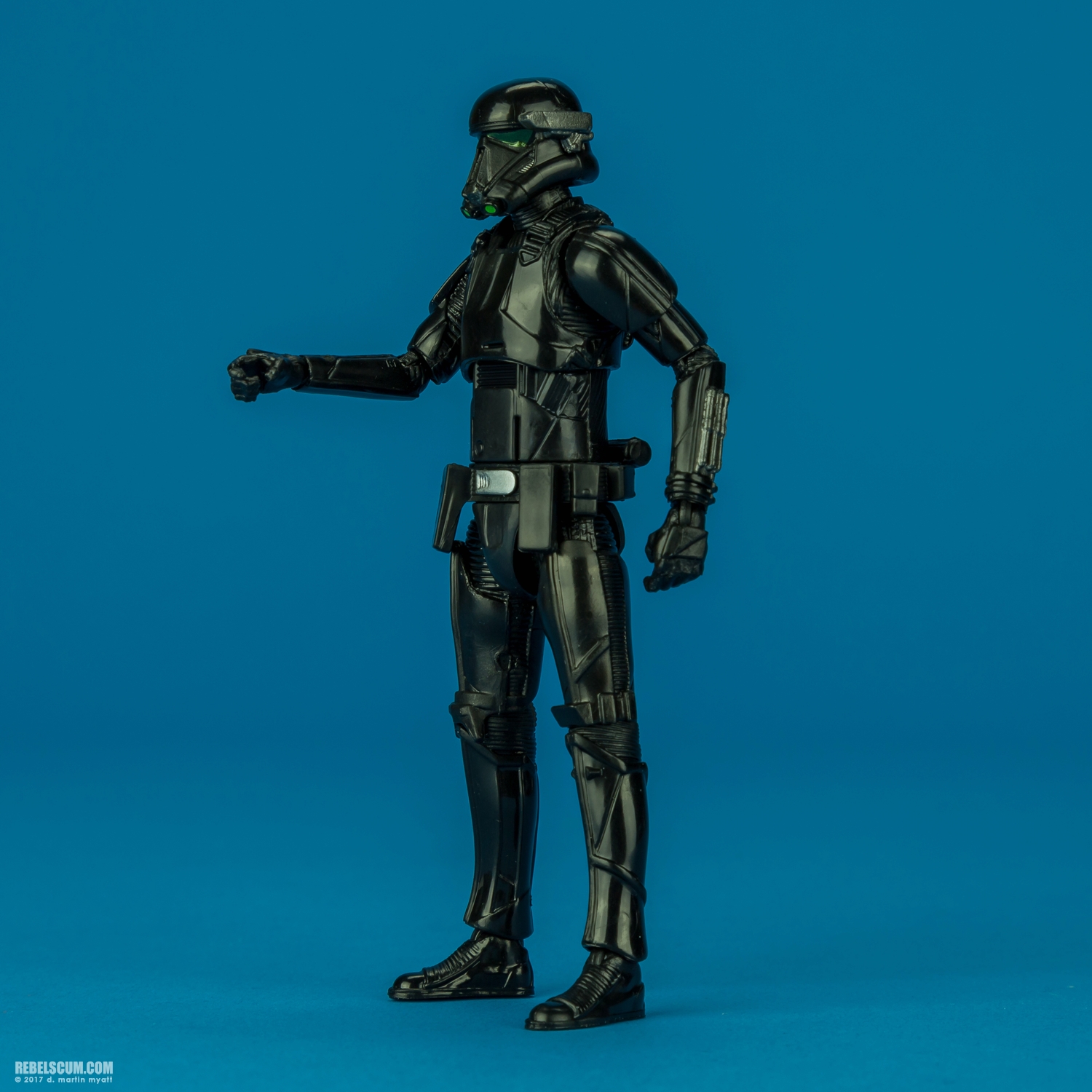 Imperial-Death-Trooper-The-Black-Series-C0663-B4054-003.jpg