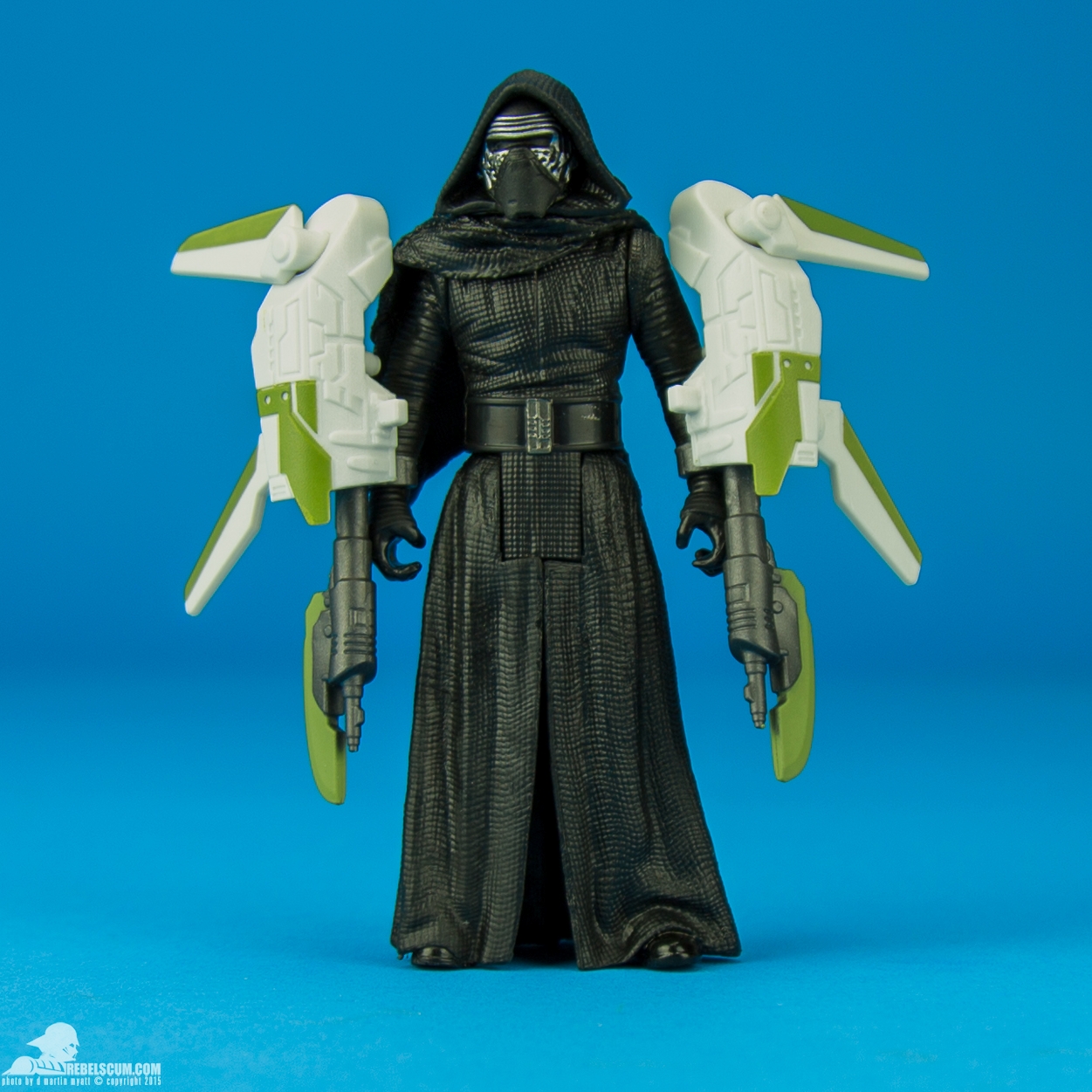 Kylo-Renn-II-The-Force-Awakens-Hasbro-011.jpg