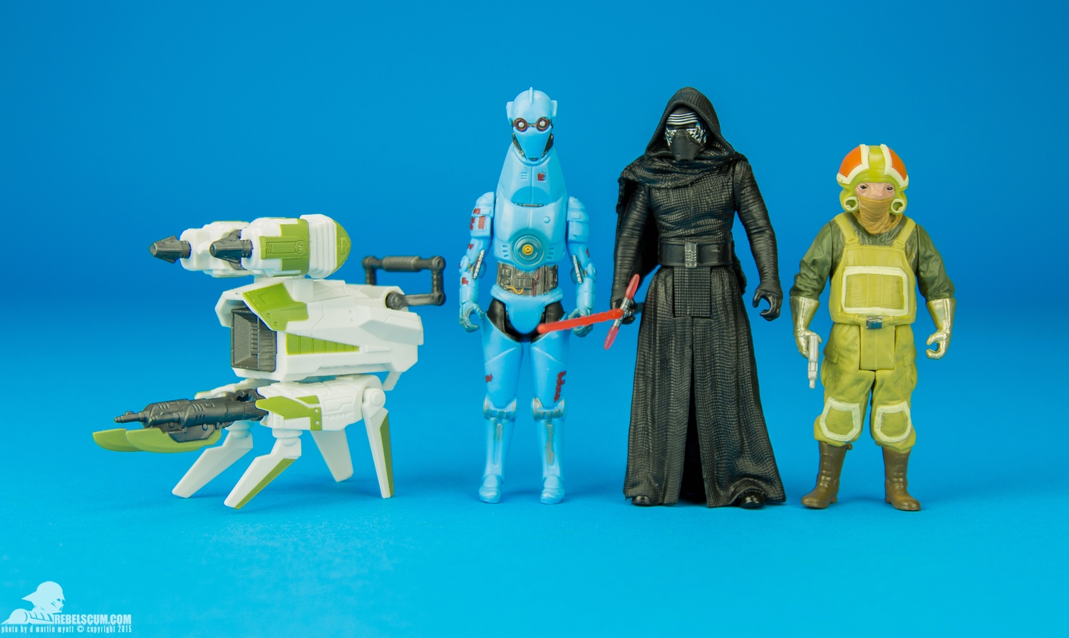 Kylo-Renn-II-The-Force-Awakens-Hasbro-012.jpg