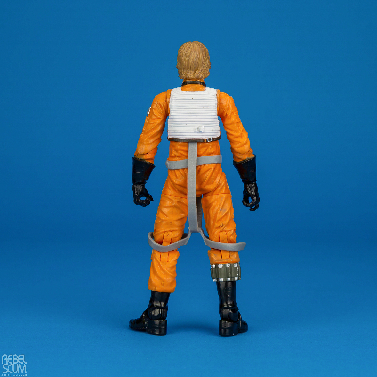 Luke-Skywalker-X-Wing-The-Black-Series-Archive-Star-Wars-004.jpg