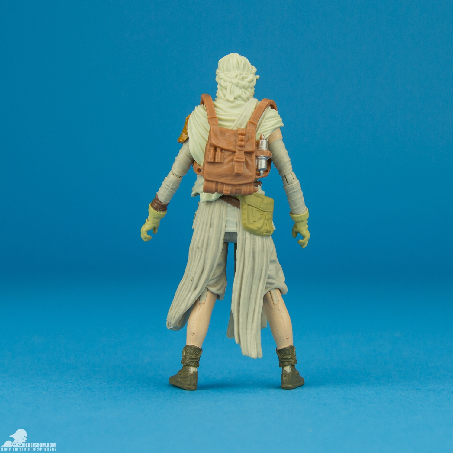 Rey-Jakku-The-Black-Series-Walmart-004.jpg