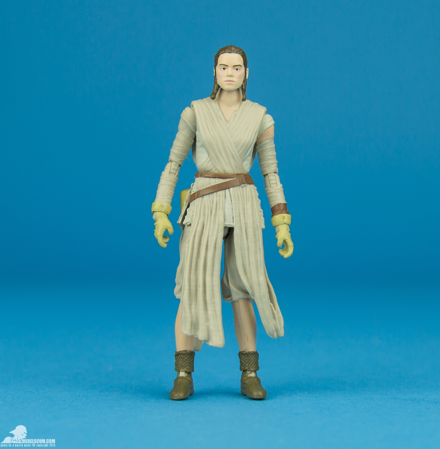 Rey-Jakku-The-Black-Series-Walmart-005.jpg