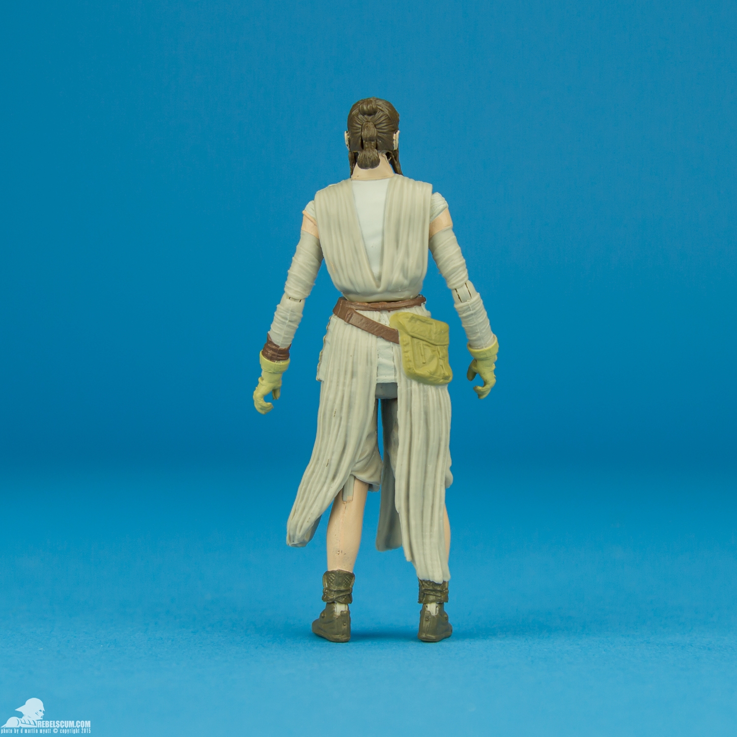 Rey-Jakku-The-Black-Series-Walmart-008.jpg