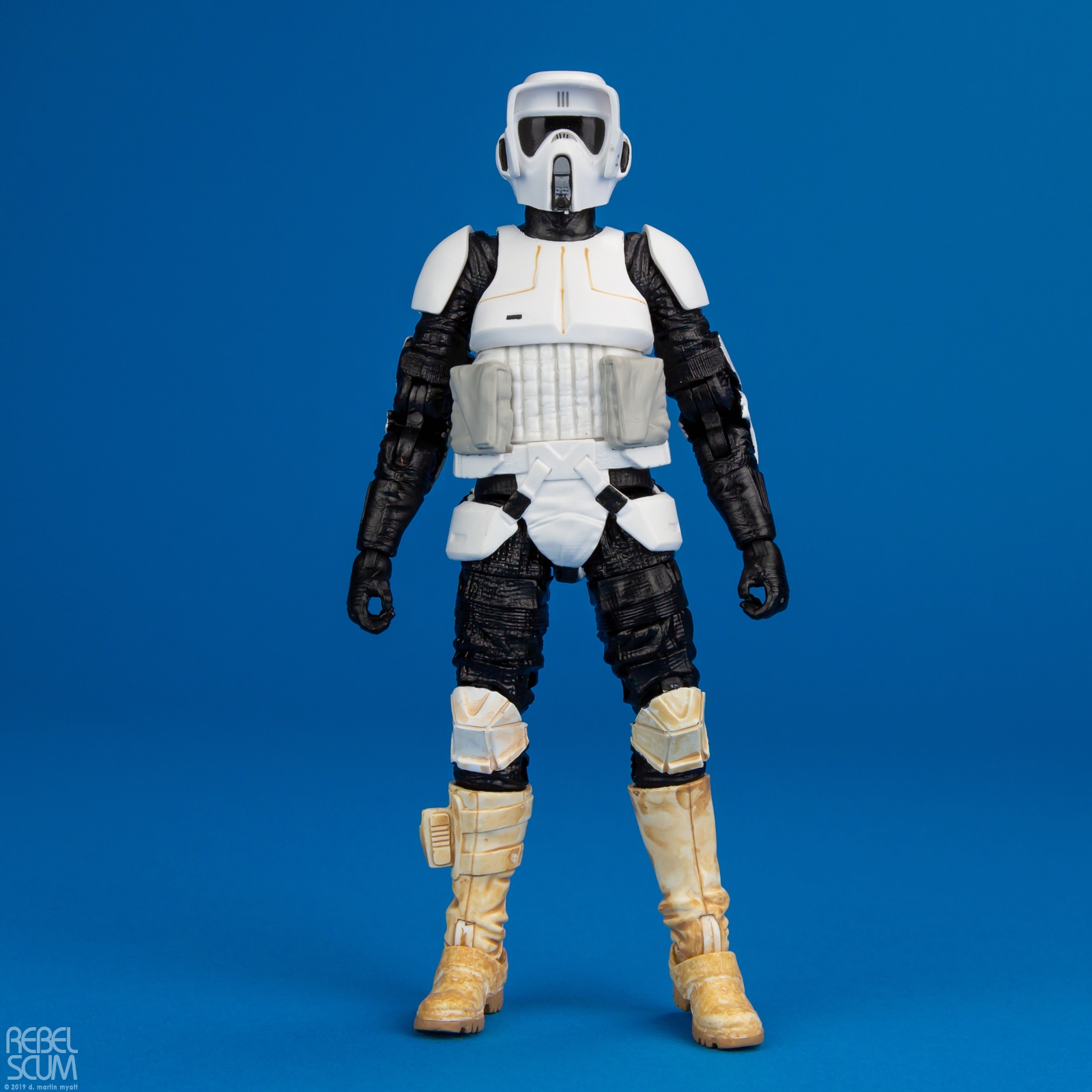 Scout-Trooper-The-Black-Series-Archive-001.jpg