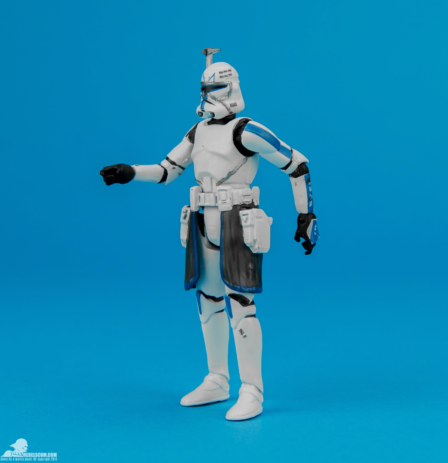 The-Black-Series-09-Captain-Rex-003.jpg