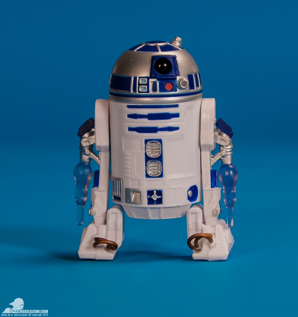 09-R2-D2-Star-Wars-The-Black-Series-TBS-Hasbro-001.jpg