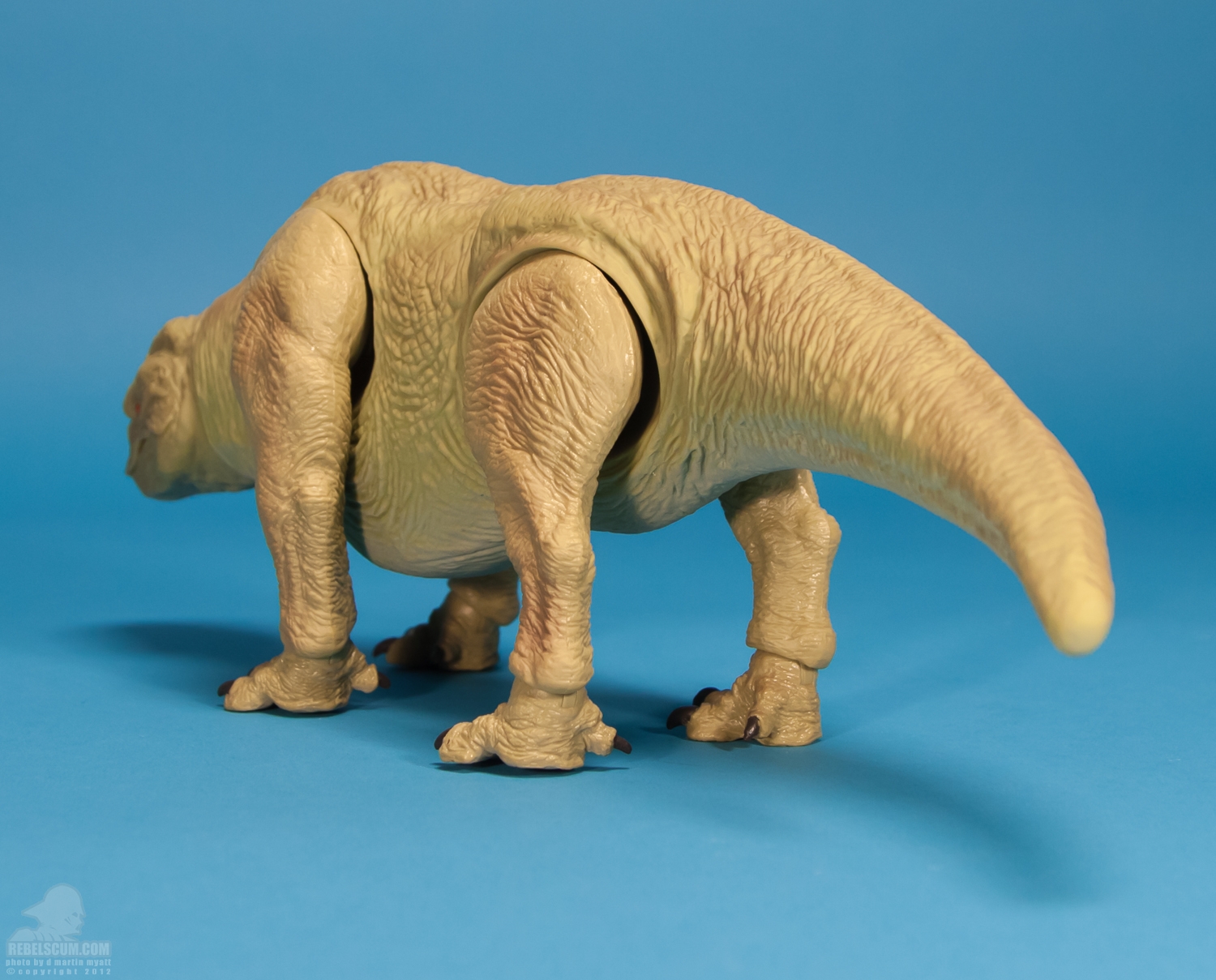 Dewback_Movie_Heroes_Discover_The_Force_Star_Wars_Hasbro-04.jpg