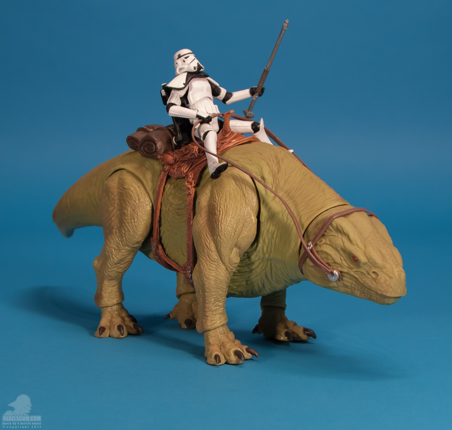 Dewback_Movie_Heroes_Discover_The_Force_Star_Wars_Hasbro-14.jpg