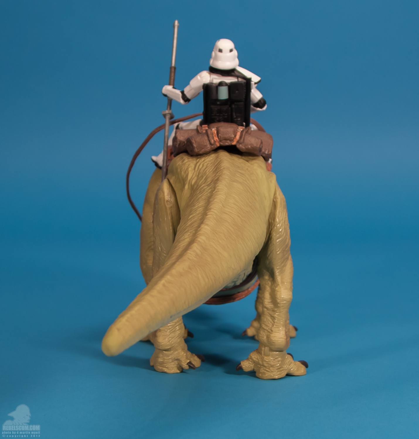 Dewback_Movie_Heroes_Discover_The_Force_Star_Wars_Hasbro-16.jpg