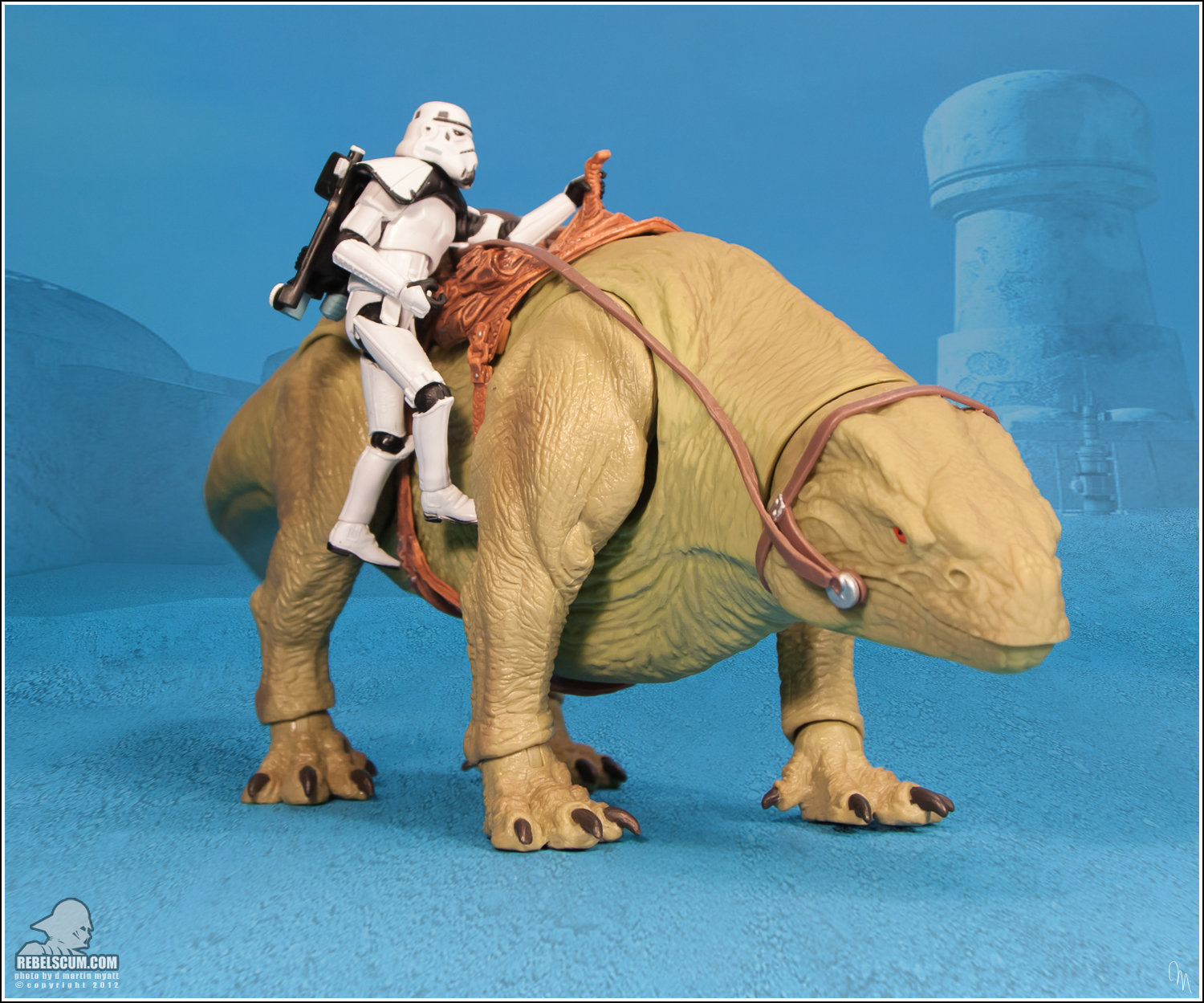 Dewback_Movie_Heroes_Discover_The_Force_Star_Wars_Hasbro-20.jpg