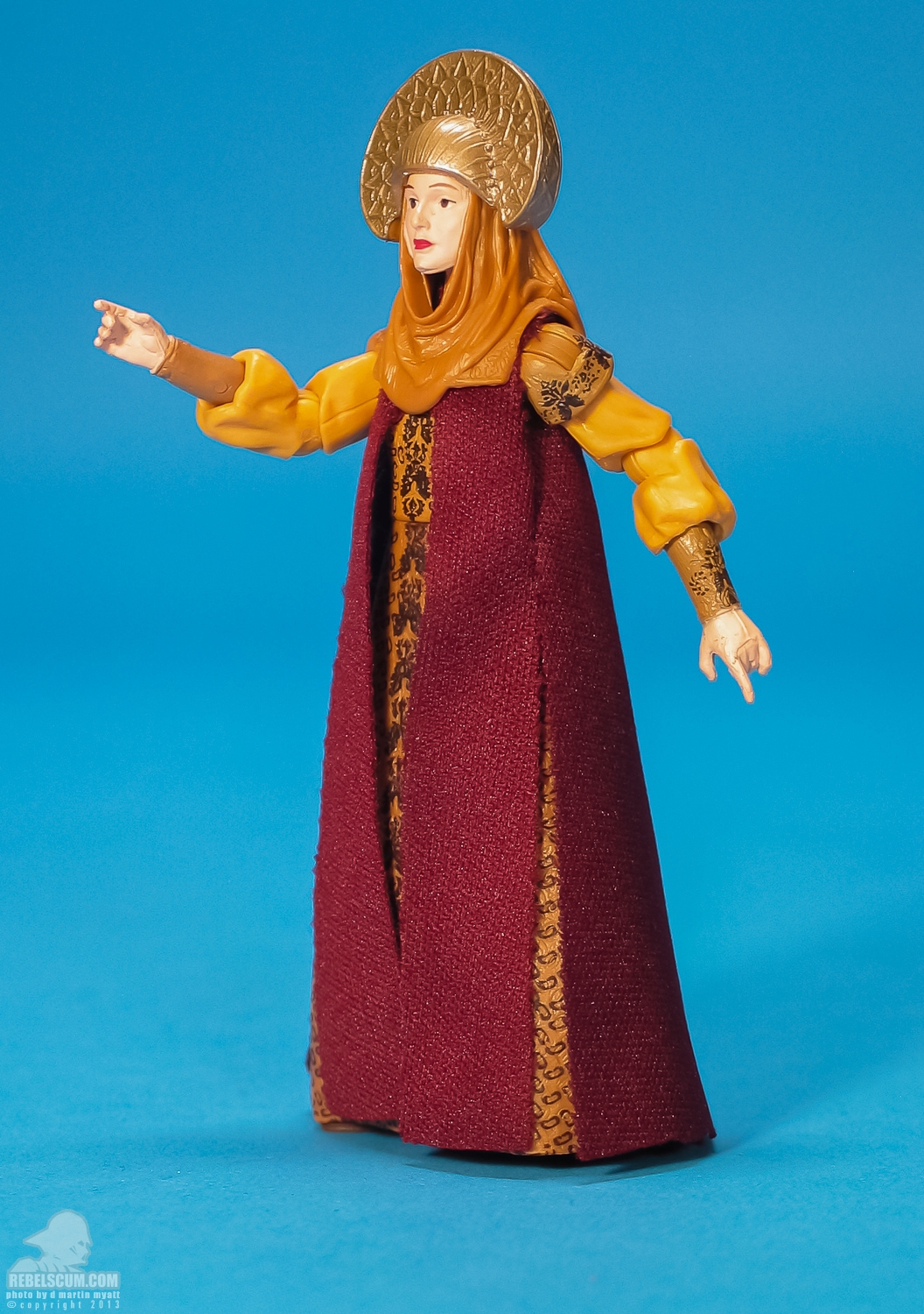 Padme_Amidala_Peasant_Disguise_AOTC_Vintage_Collection_TVC_VC33-11.jpg