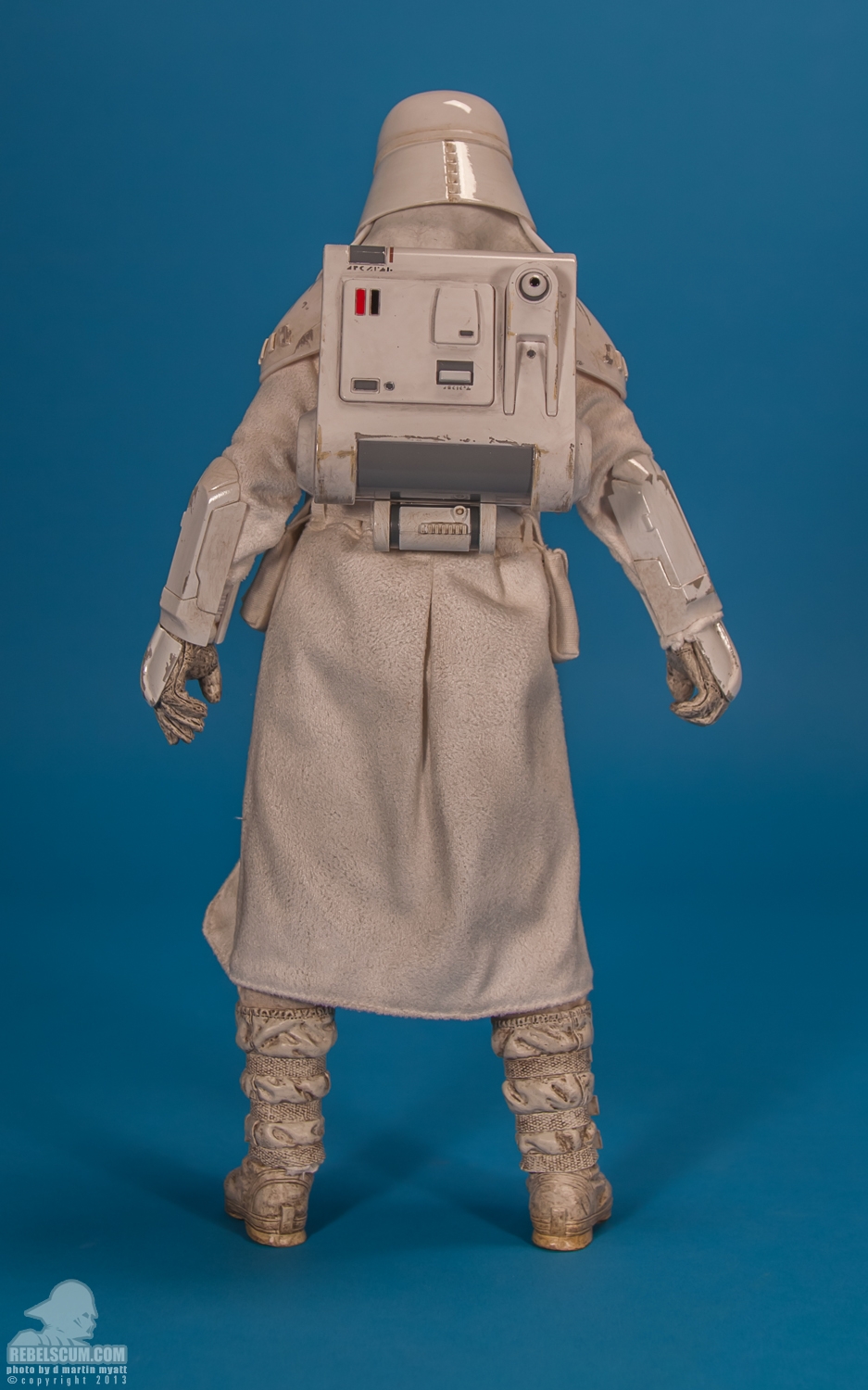 Snowtrooper_Militaries_Of_Star_Wars_Sideshow_Collectibles-04.jpg