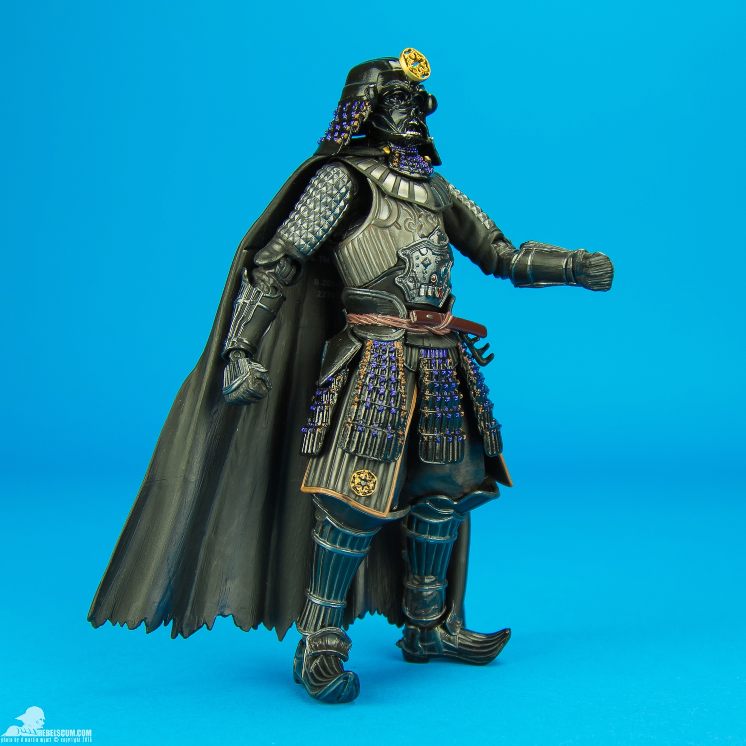 Tamashii-Nations-Bandai-Samurai-Taisho-Darth-Vader-002.jpg