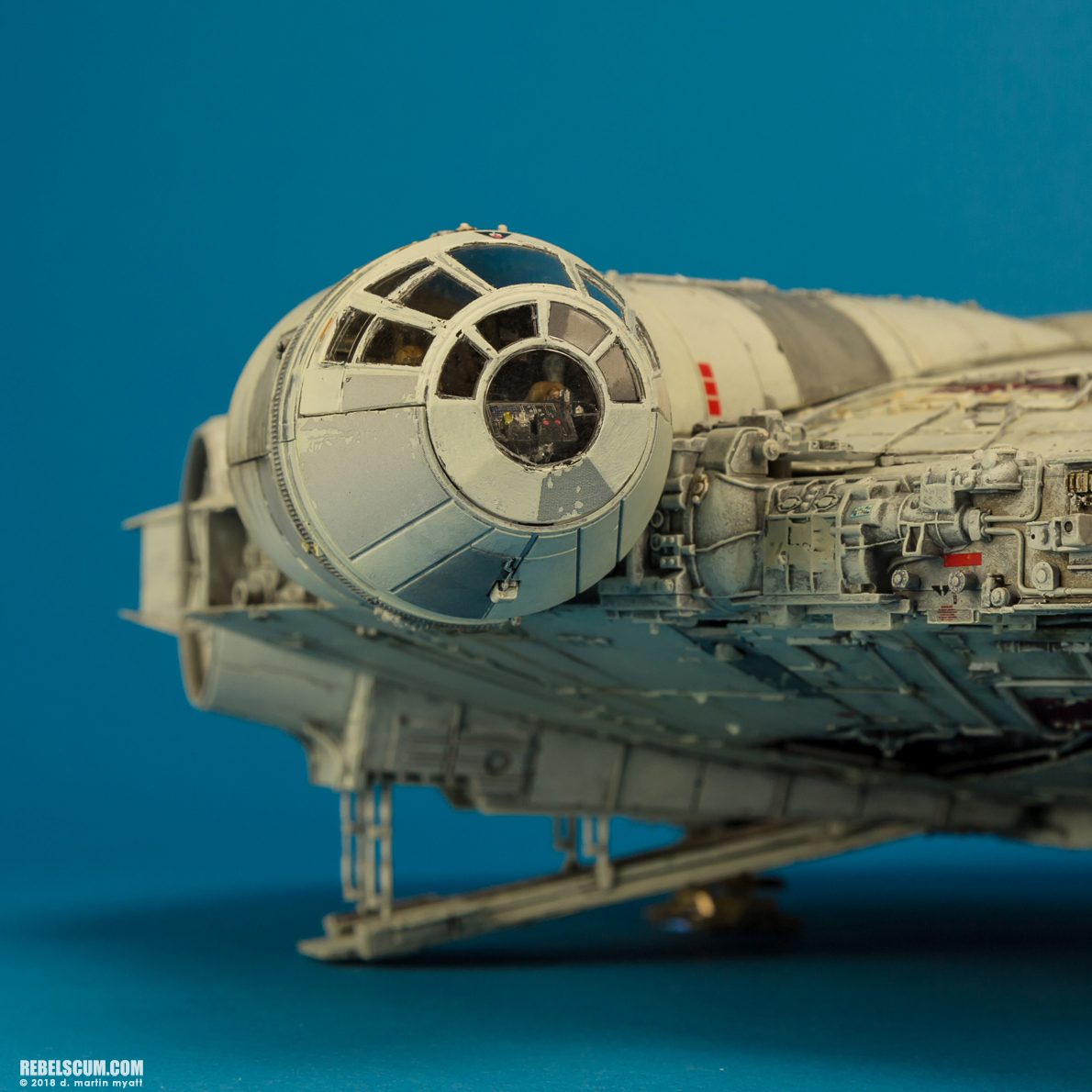 Perfect-Grade-1-72-scale-Millennium-Falcon-Bandai-Hobby-2-033.jpg