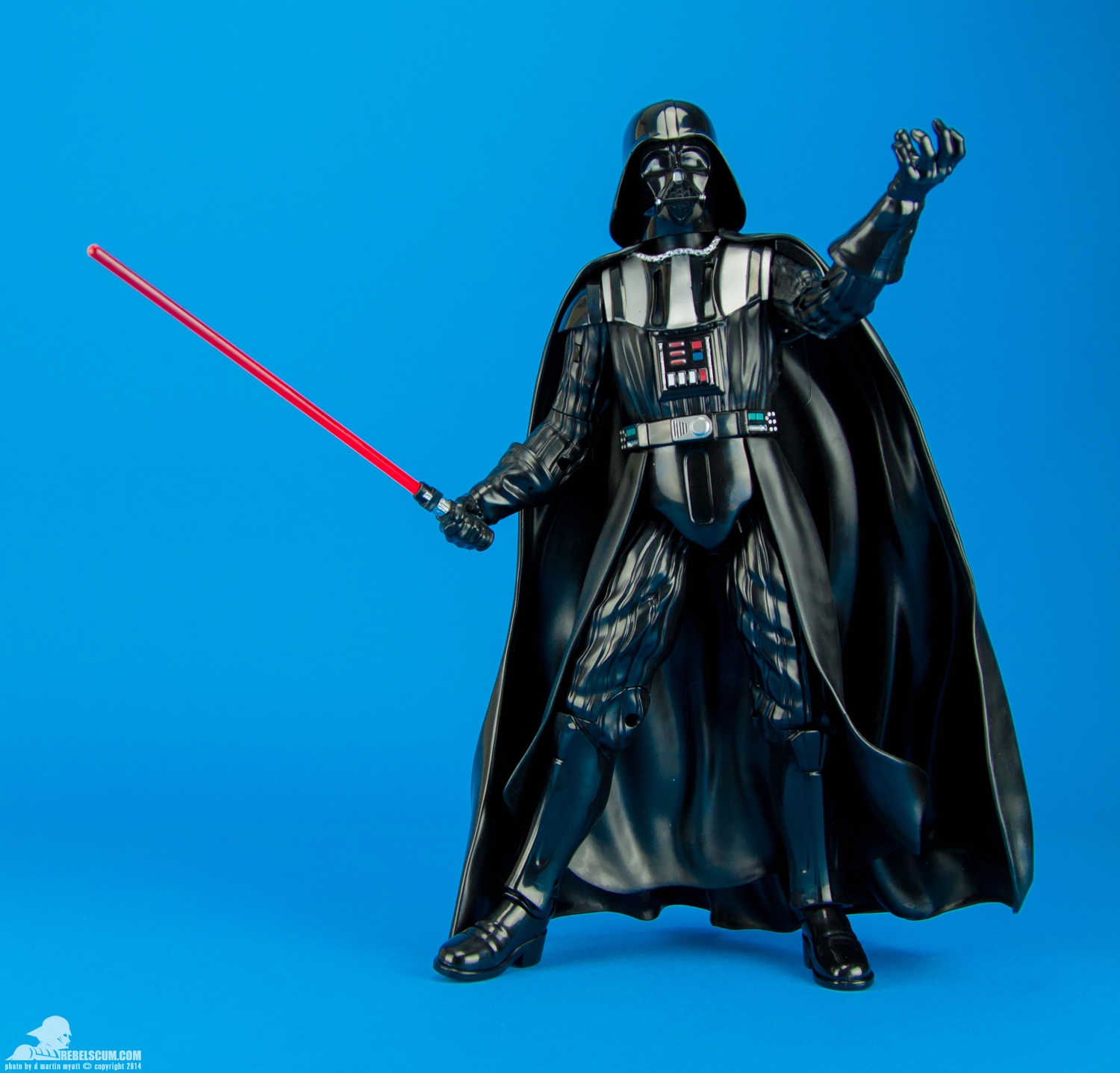 Darth-Vader-Talking-Disney-Store-Exclusive-Star-Wars-011.jpg