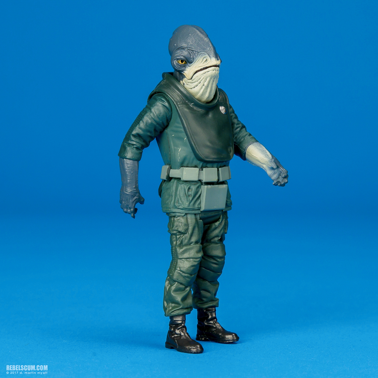 Admiral-Raddus-C1973-B7072-Rogue-One-Hasbro-002.jpg