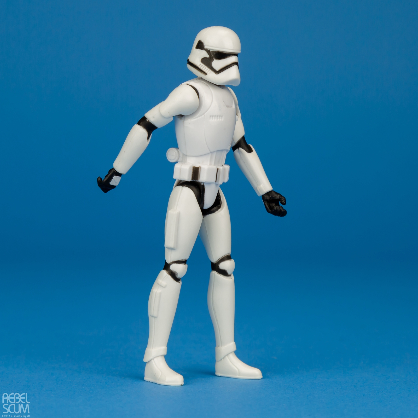 First-Order-Stormtrooper-Star-Wars-Universe-Resistance-002.jpg