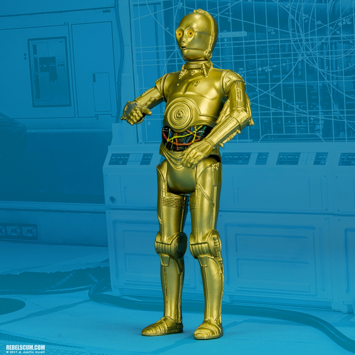 The-Last-Jedi-Star-Wars-Universe-C-3PO-Hasbro-006.jpg