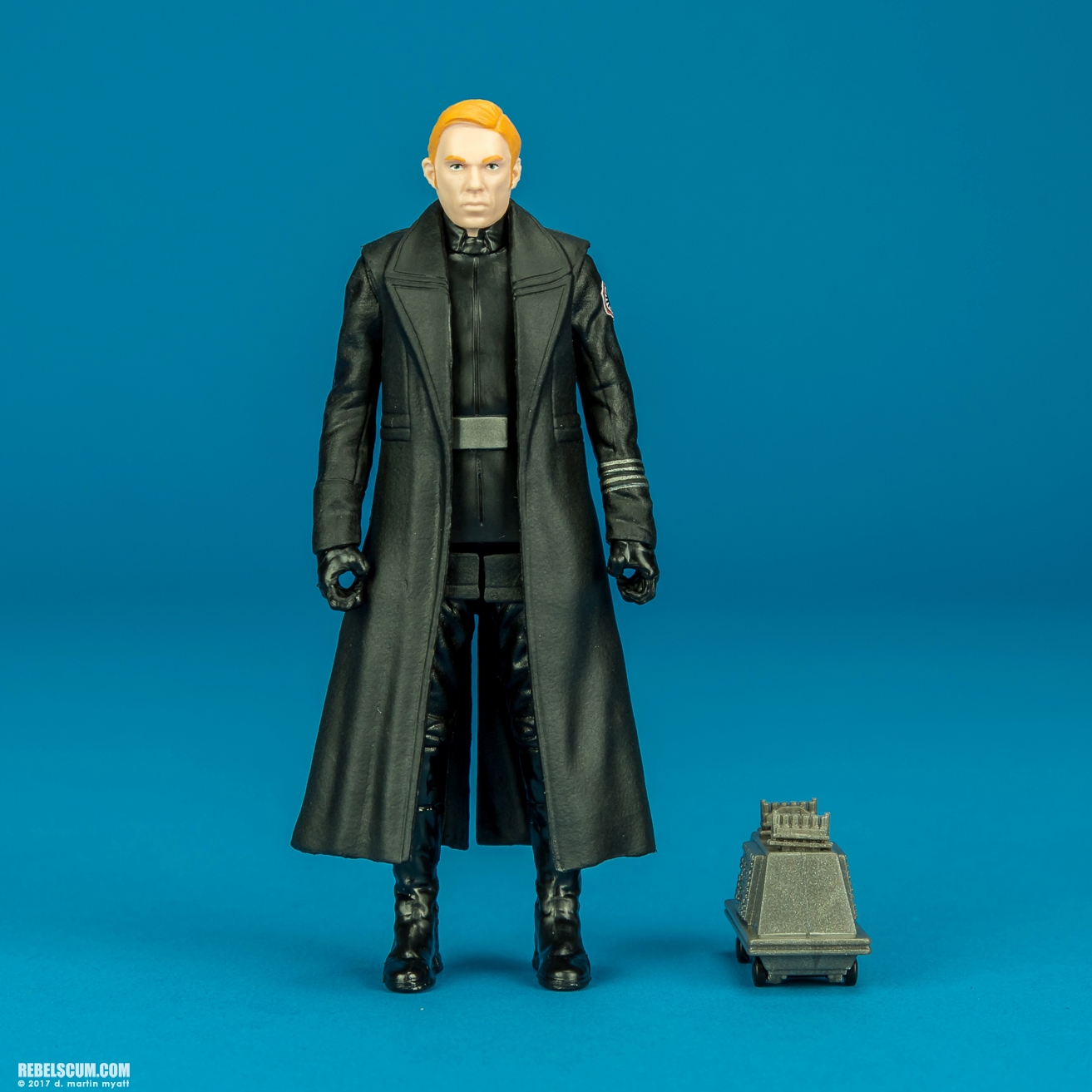 The-Last-Jedi-Star-Wars-Universe-General-Hux-001.jpg