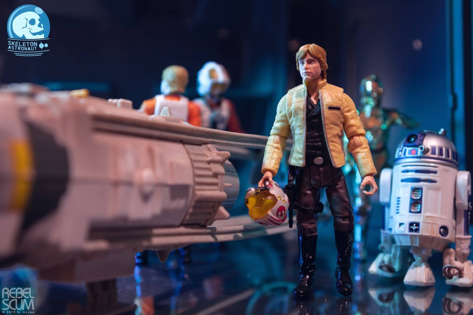 The-Vintage-Collection-VC151-Luke-Skywalker-Yavin-Ceremony-012.jpg