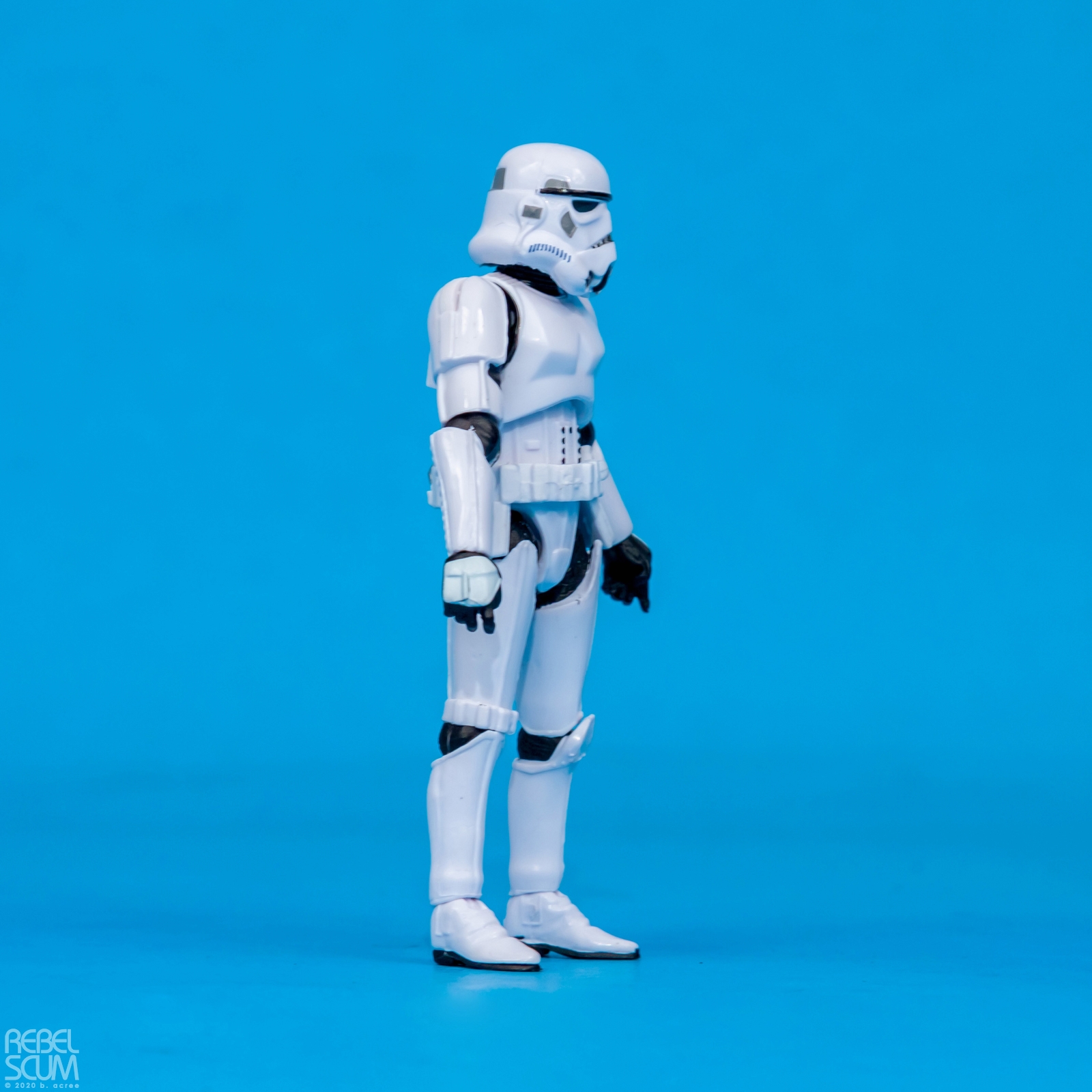 VC-169-The-Vintage-Collection-Luke-Skywalker-Stormtrooper-006.jpg