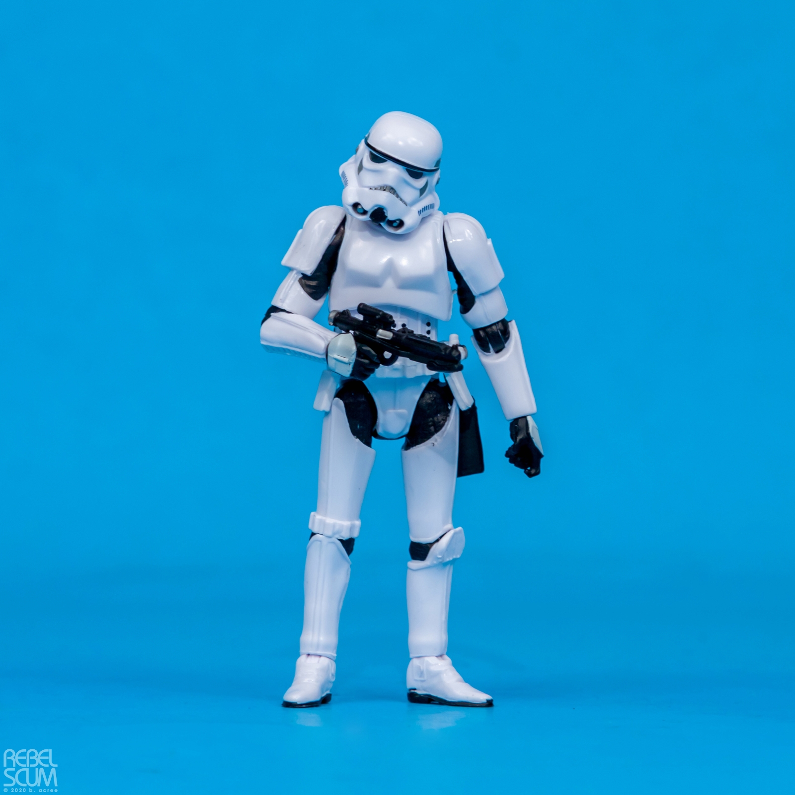 VC-169-The-Vintage-Collection-Luke-Skywalker-Stormtrooper-009.jpg